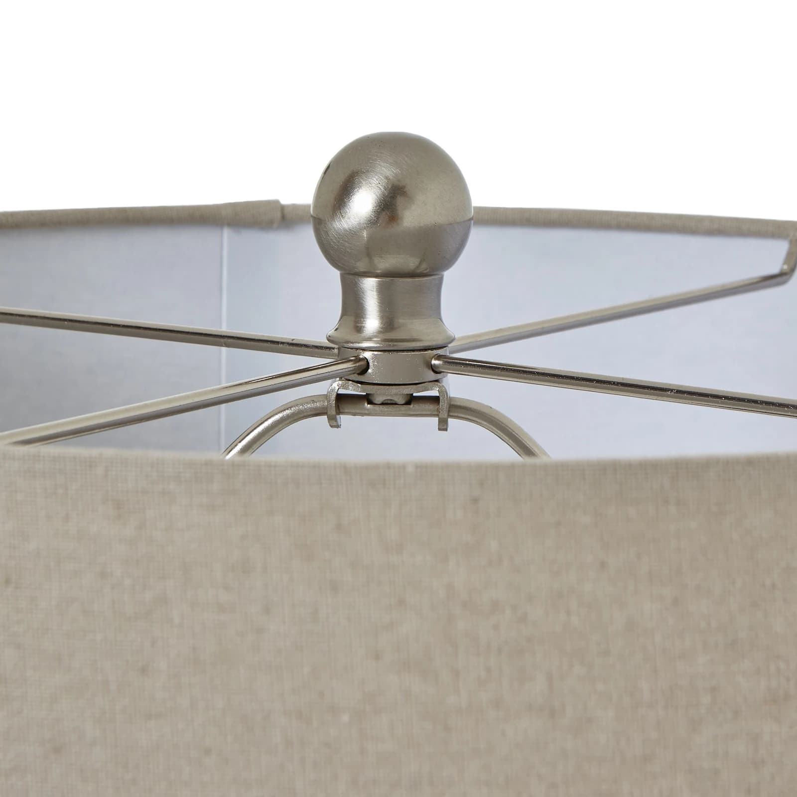 Squat White Beaded Ceramic Lamp With Linen Shade - Table lamps, photo 4 of 5