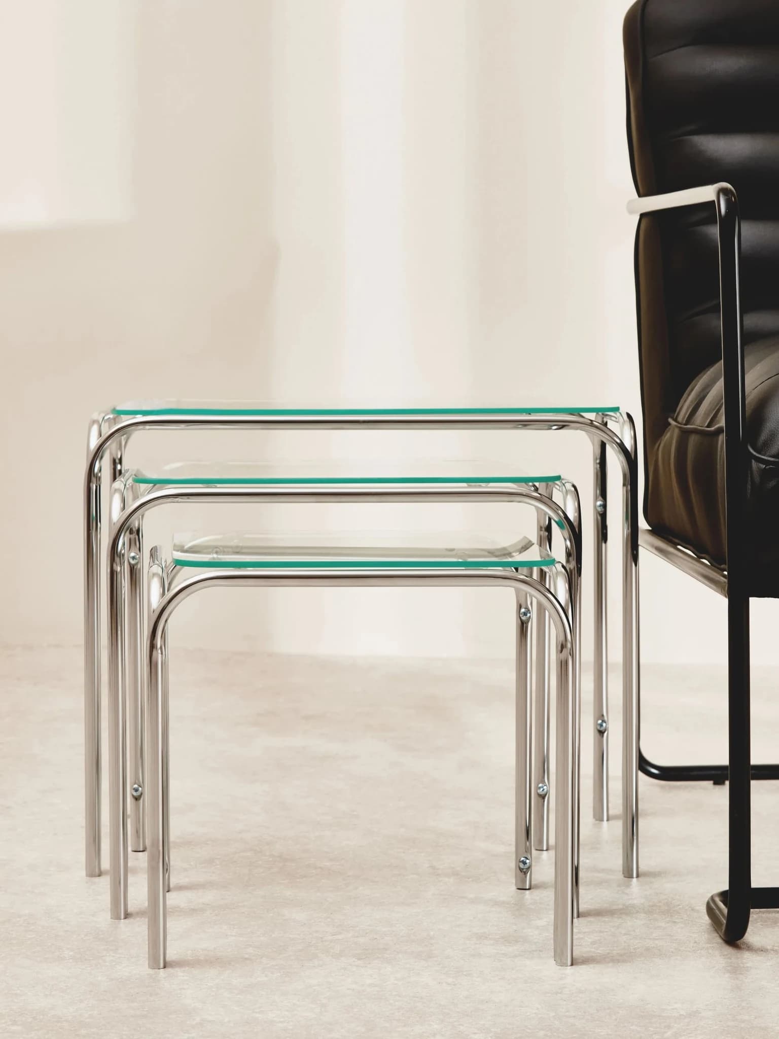 Jordan Nest Of 3 Clear Glass Tables - Tables, photo 4 of 6