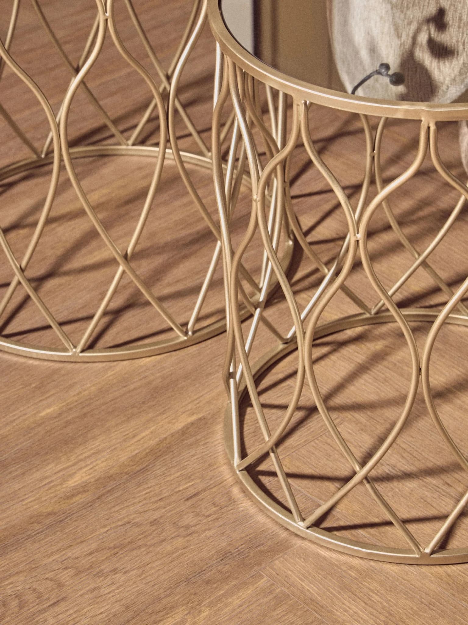 Arcana Champagne Finish and Mirrored Top Set Of Two Round Side Tables - Tables, photo 3 of 7
