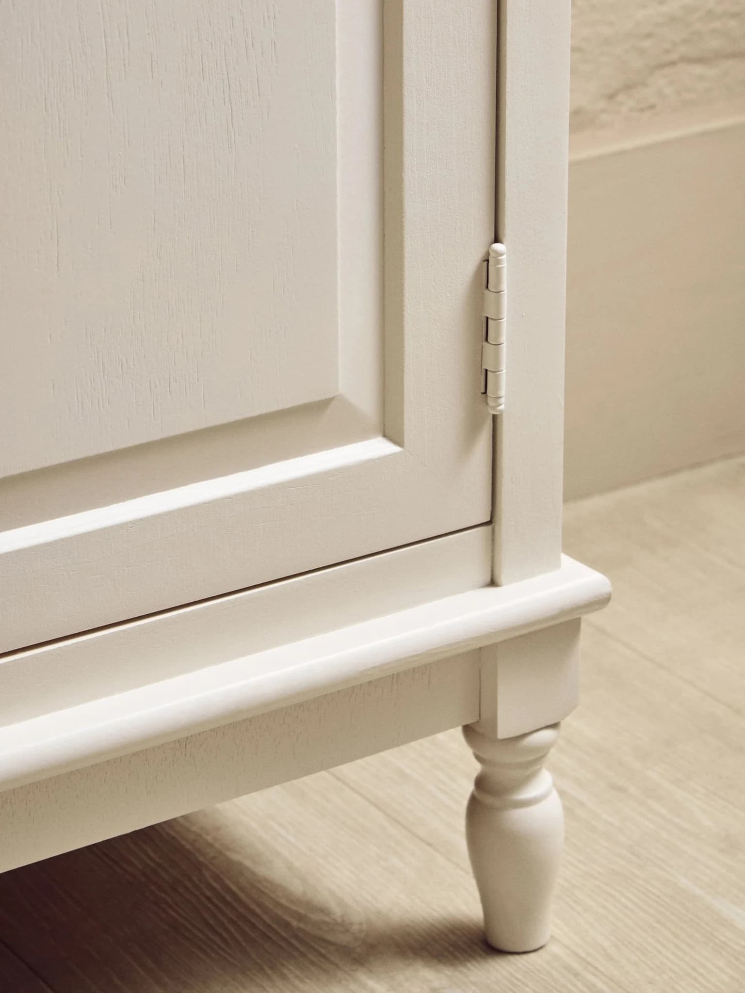 Heritage 2 Drawer White Wooden Sideboard - Bookcases & shelving, photo 3 of 8