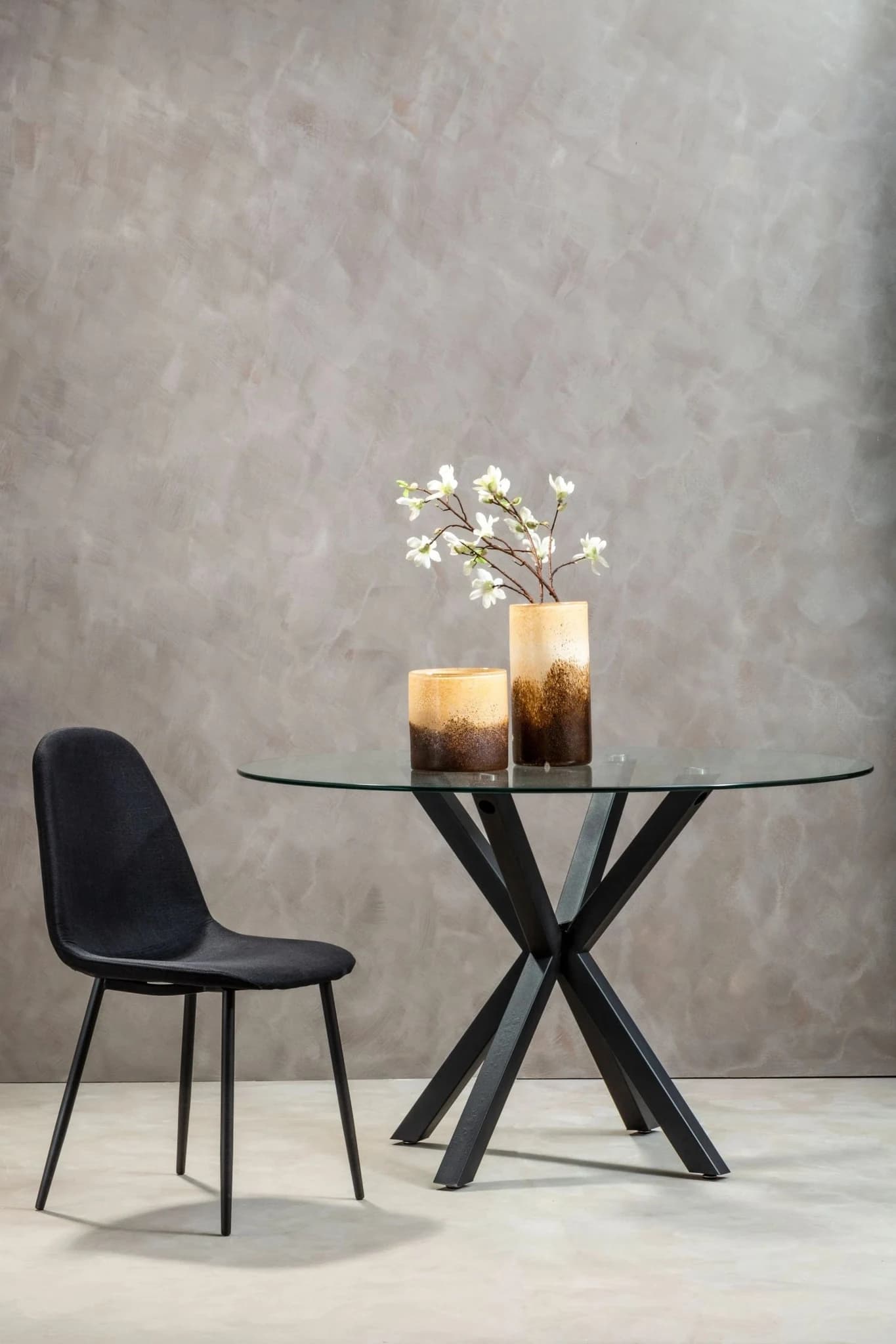 Salford Round Dining Table With Black Metal Legs - Tables, photo 4 of 8