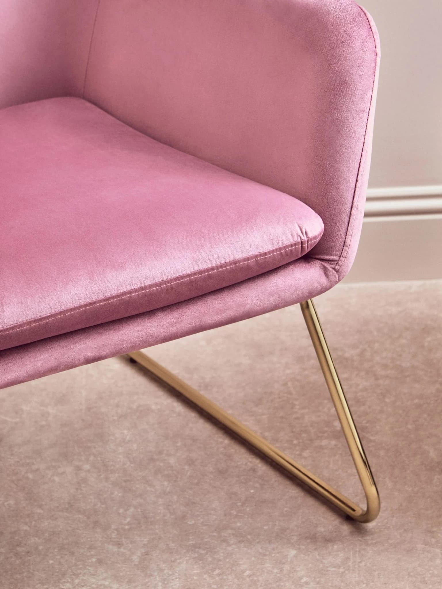 Xander Pink Velvet Modern Accent Chair - Seating, photo 3 of 8
