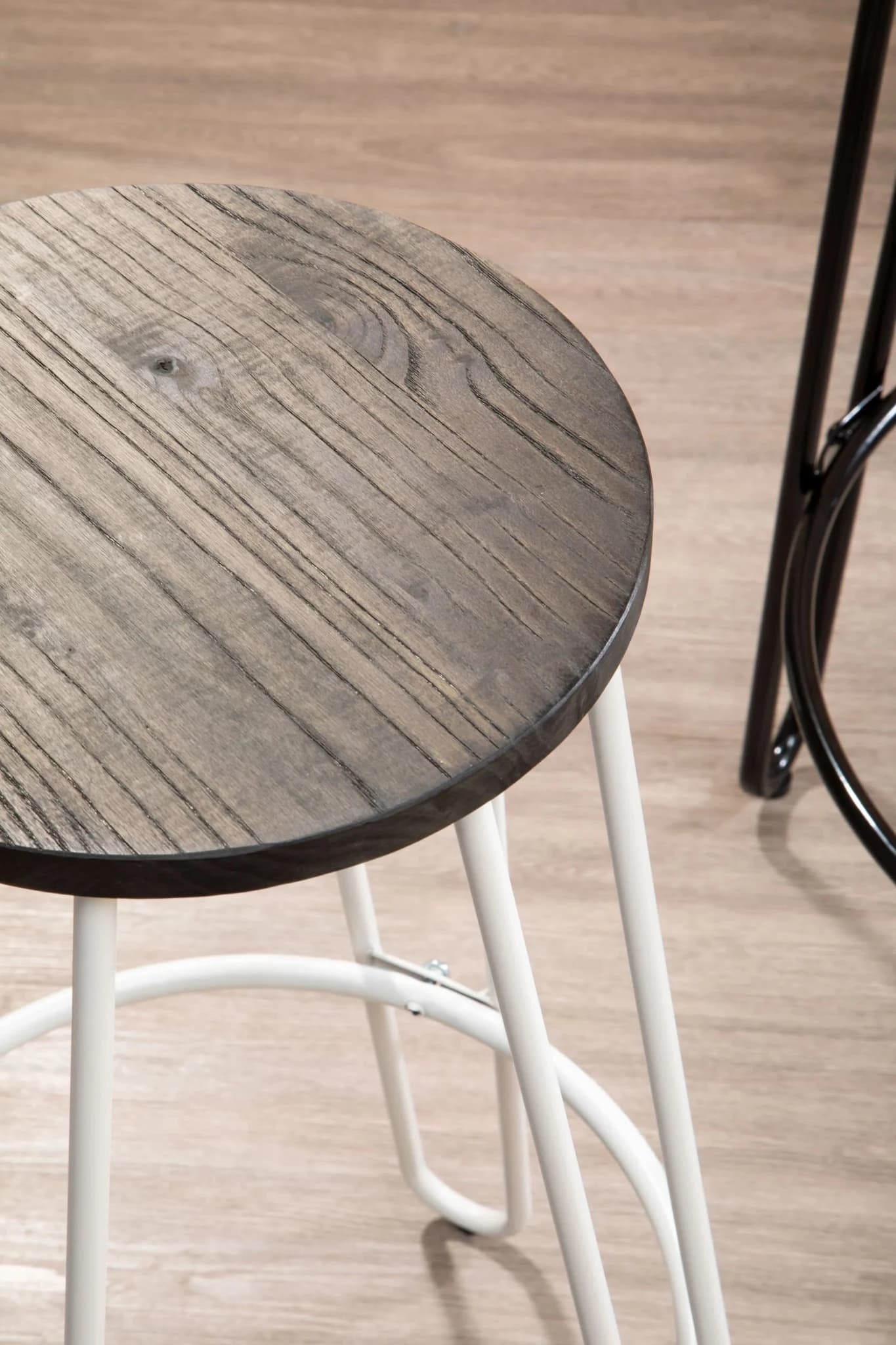 District White Finish Metal Frame Bar Stool - Seating, photo 4 of 8