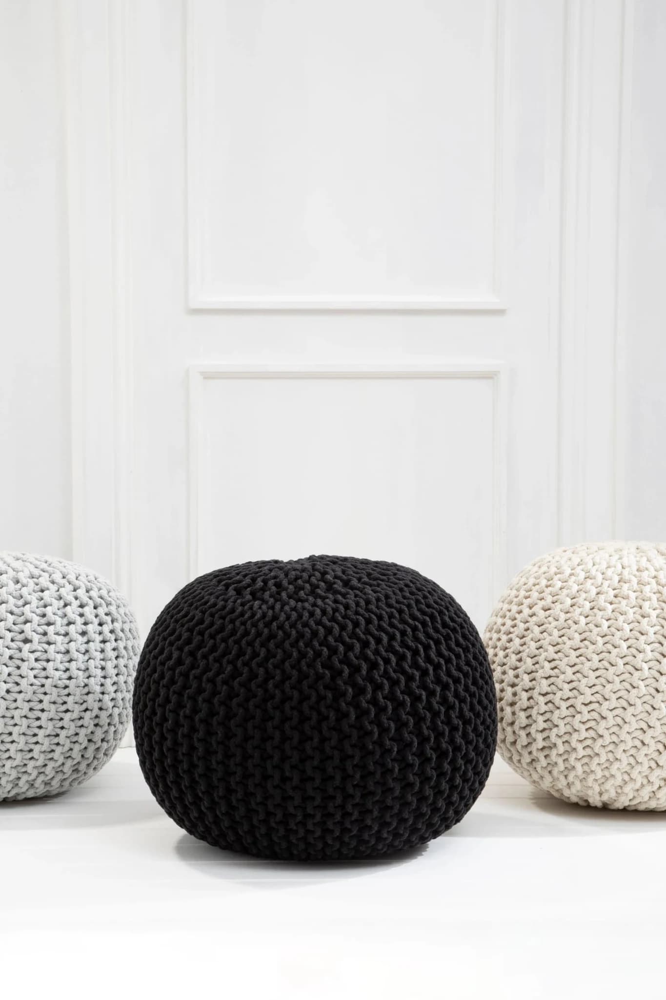 Marlowe Kids Black Knitted Round Pouffe - Decorative, photo 5 of 8