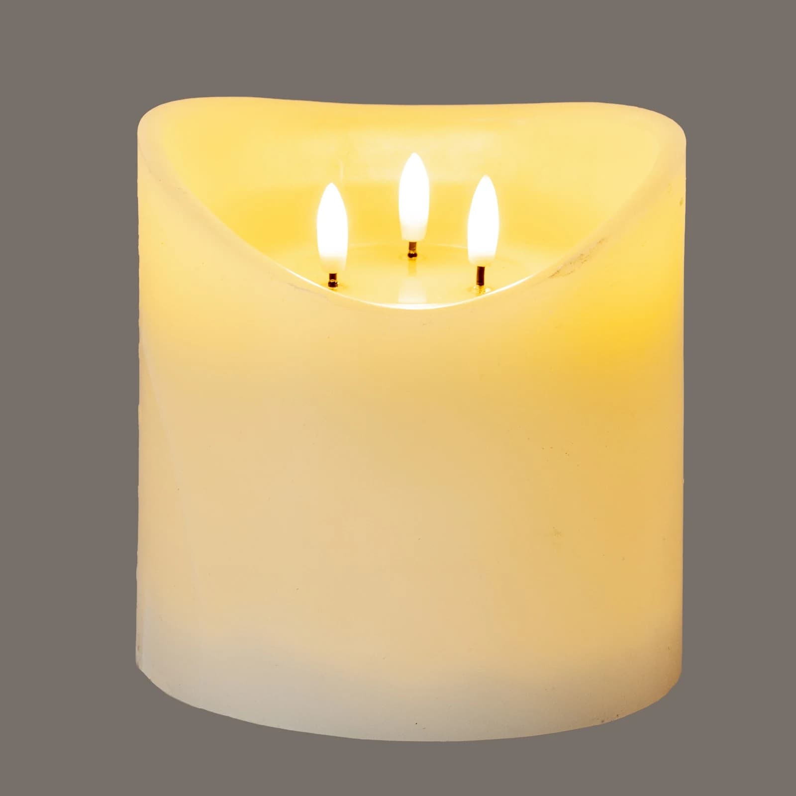 Luxe Collection Natural Glow 6x6 Cream Melted LED Candle - Candles, photo 3 of 3