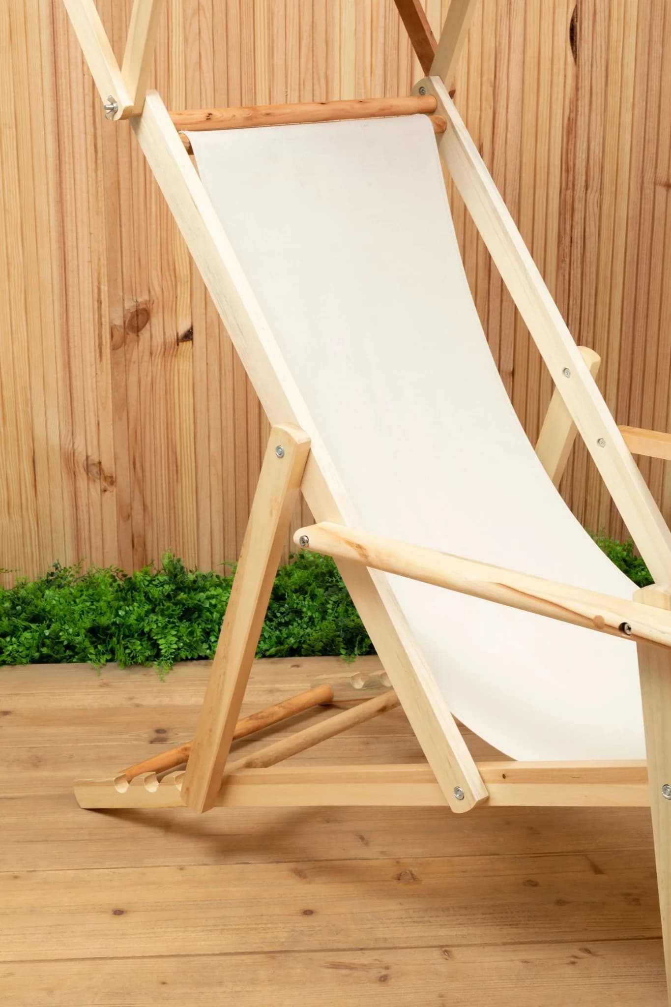 Beauport Cream Lounger - Furniture, photo 4 of 8