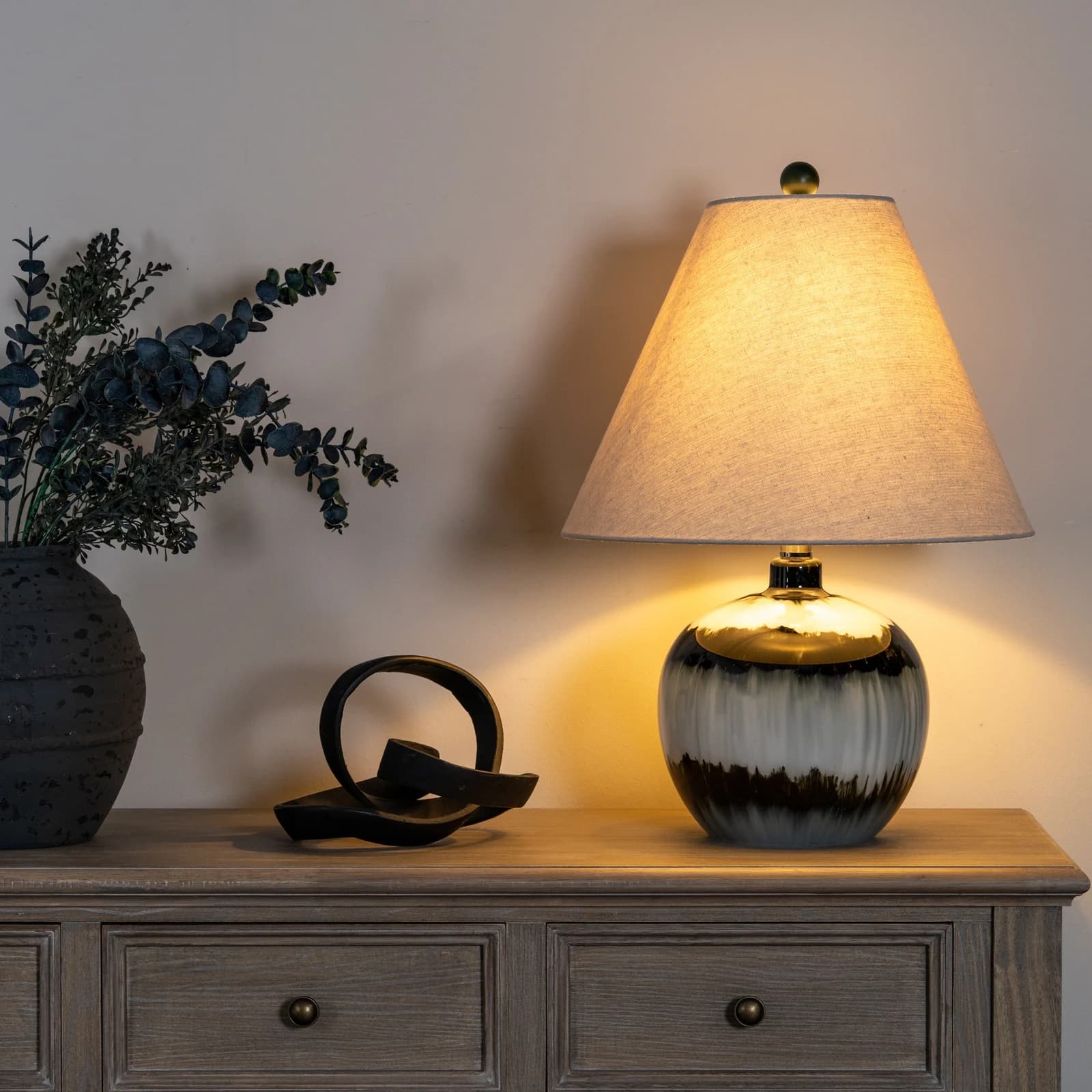 Midnight Shadows Squat Table Lamp With Linen Shade - Table lamps, photo 3 of 6