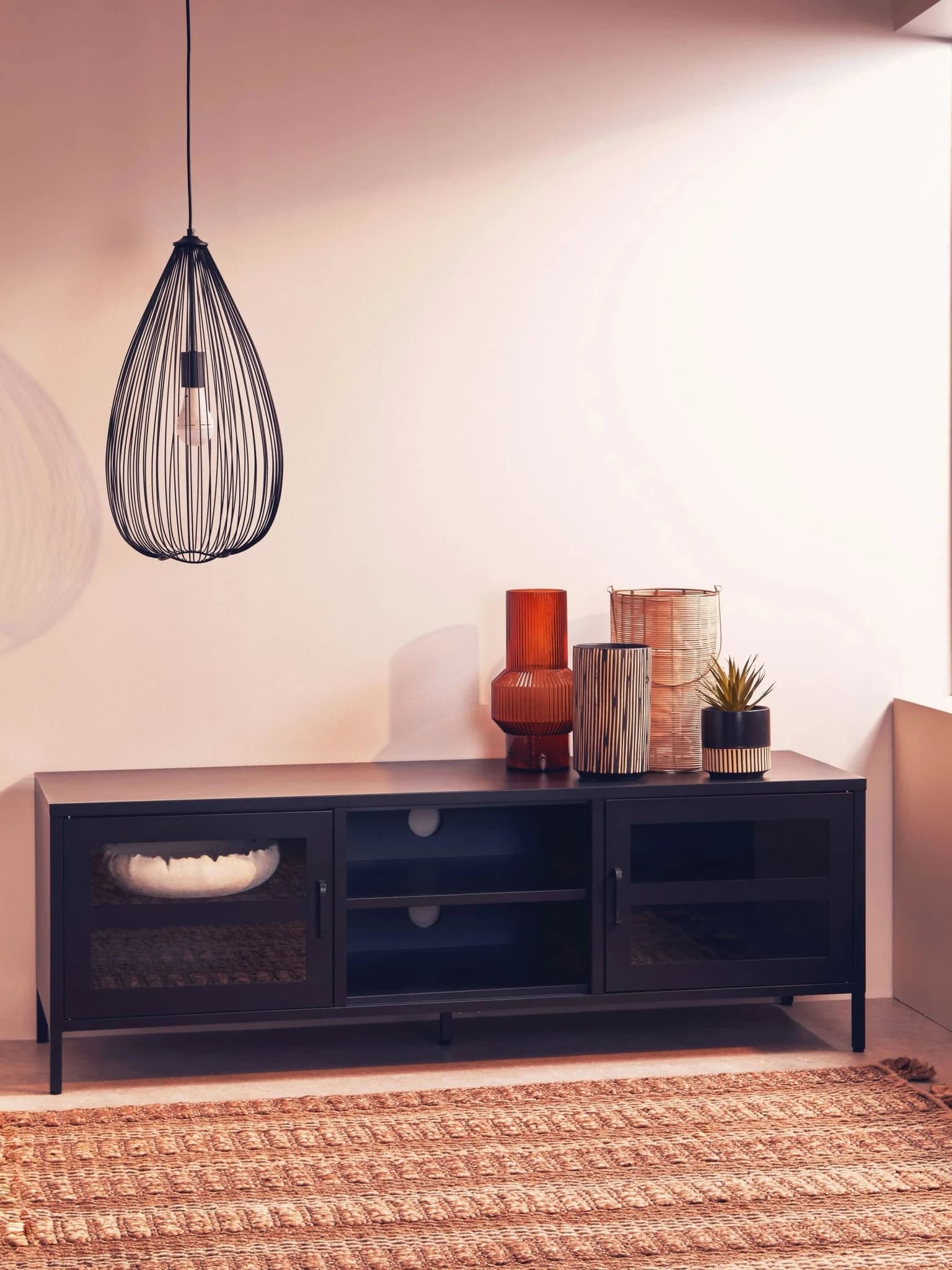 Lavis Teardrop Black Finish Pendant Light - Pendant lights, photo 3 of 8