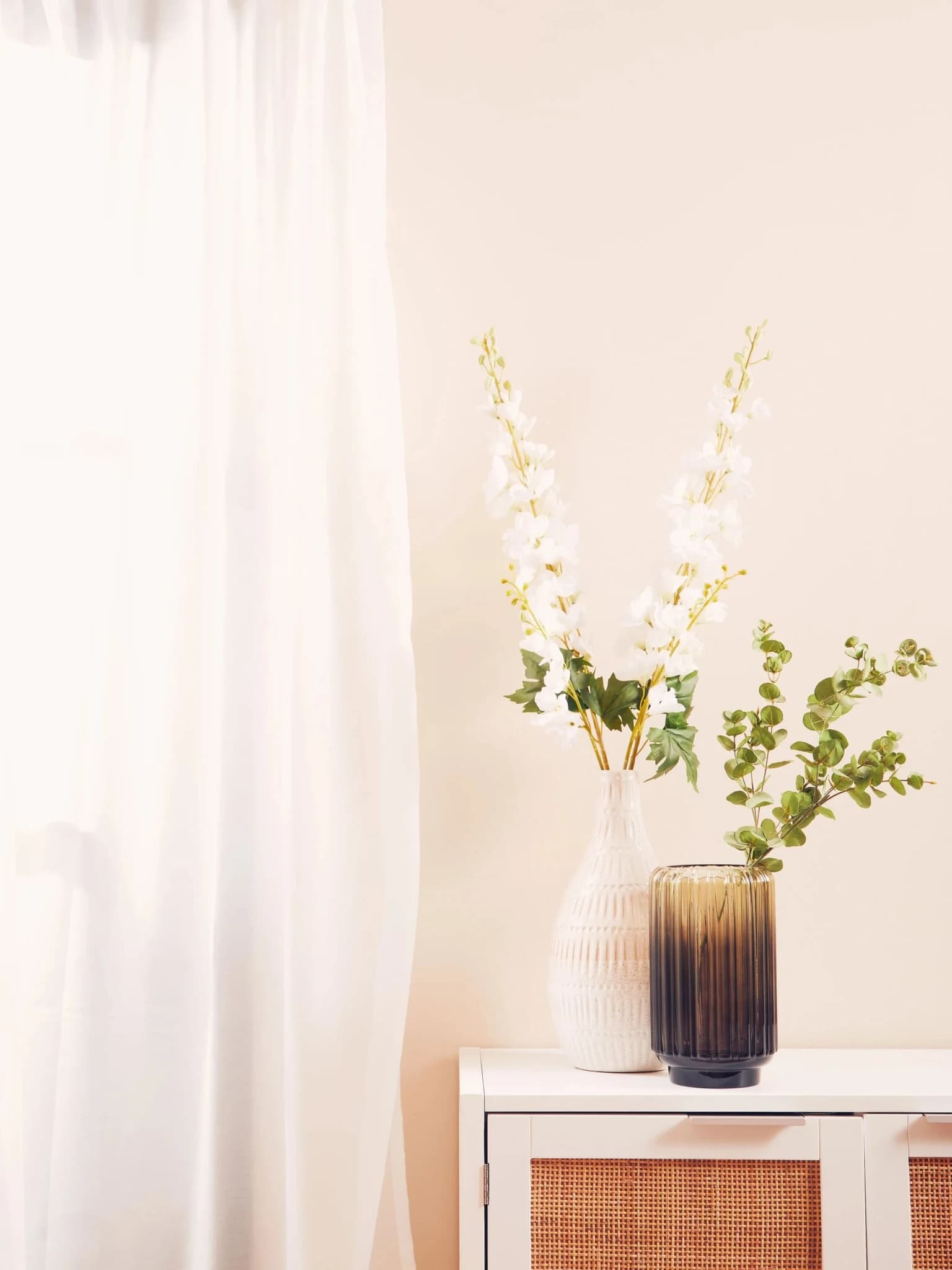 Fiori Tall White Delphinium Flower Stem - Decorative, photo 3 of 8
