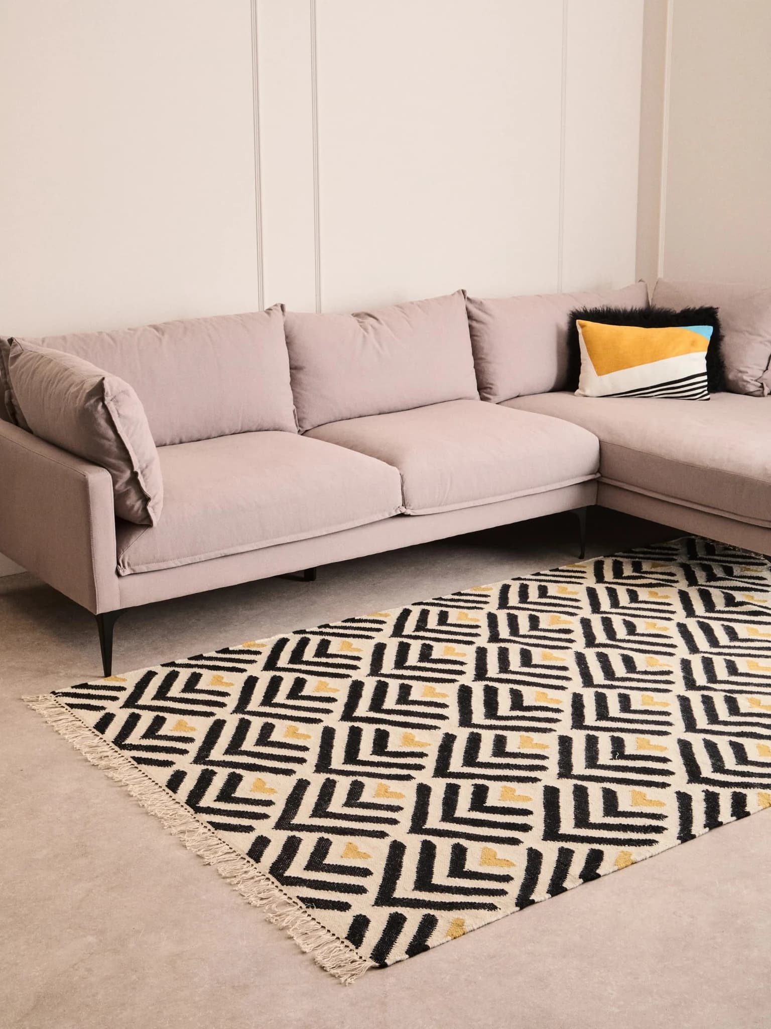 Bosie Large Takara Rug - Decorative, photo 6 of 6