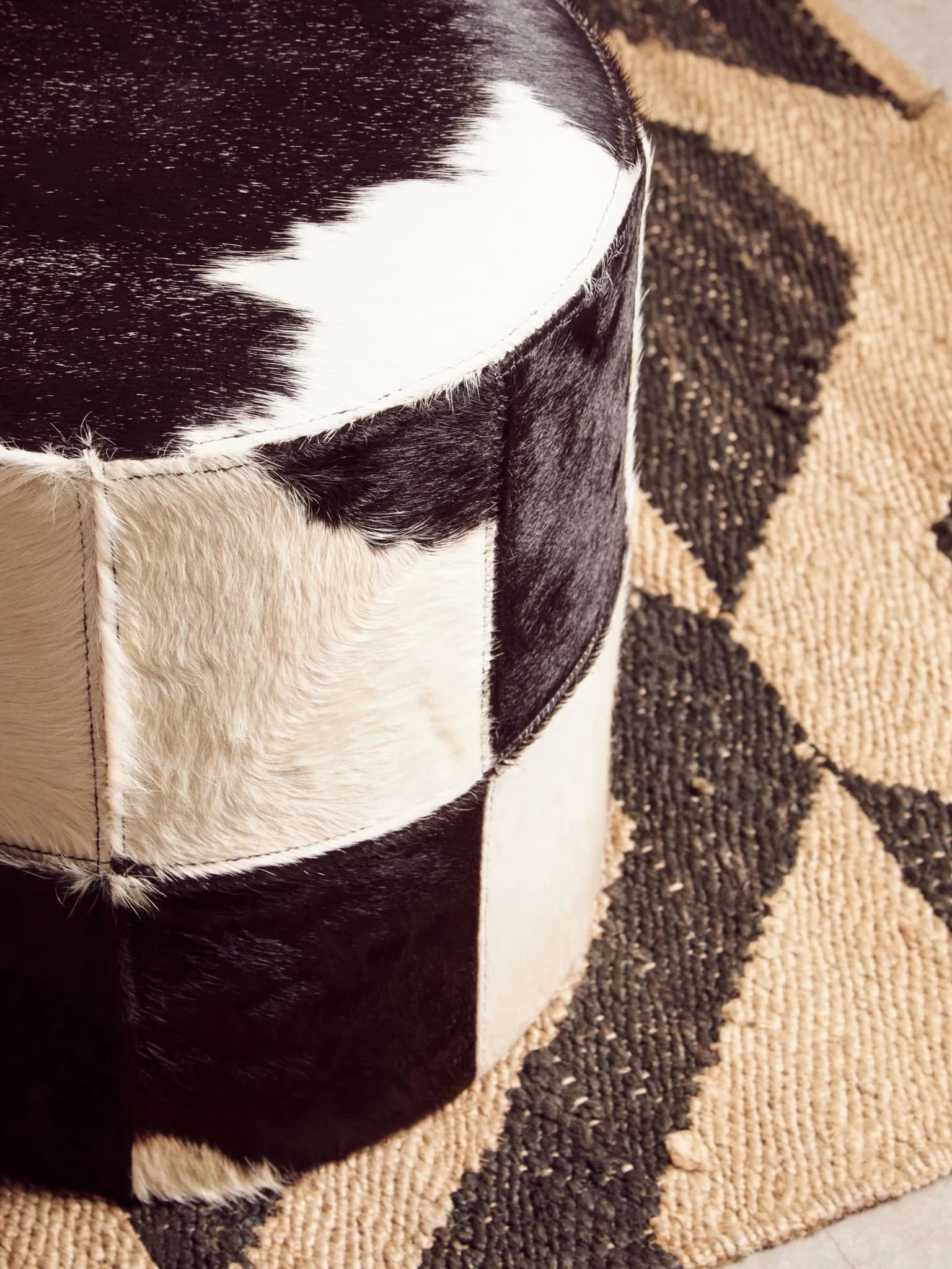 Bosie Hemp Natural and Black Small Rug - Decorative, photo 2 of 8