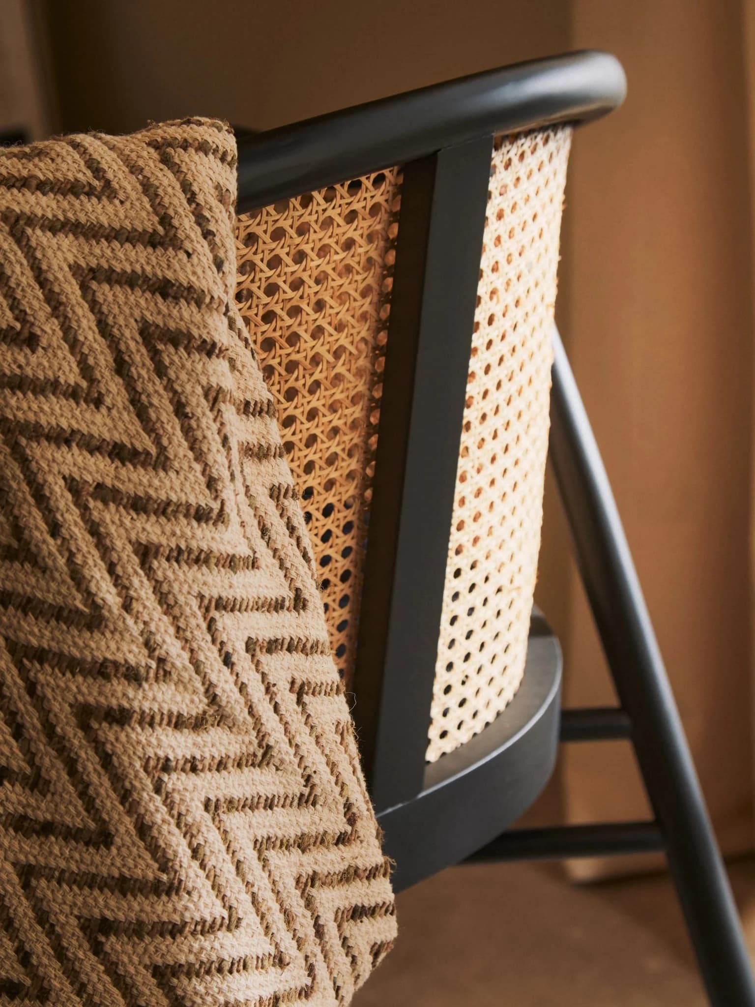 Bosie Chevron Beige Woven Throw - Decorative, photo 7 of 8