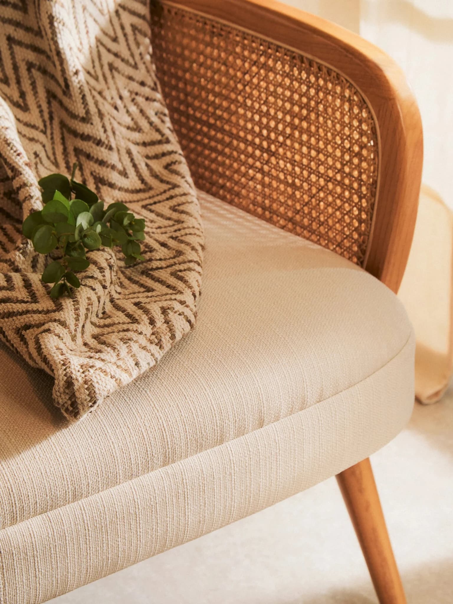 Bosie Chevron Beige Woven Throw - Decorative, photo 5 of 8