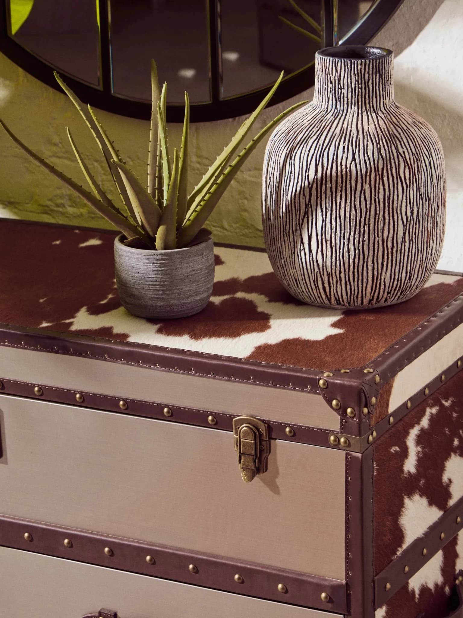 Kensington Townhouse Brown And White Cowhide Cabinet - Bookcases & shelving, photo 4 of 8