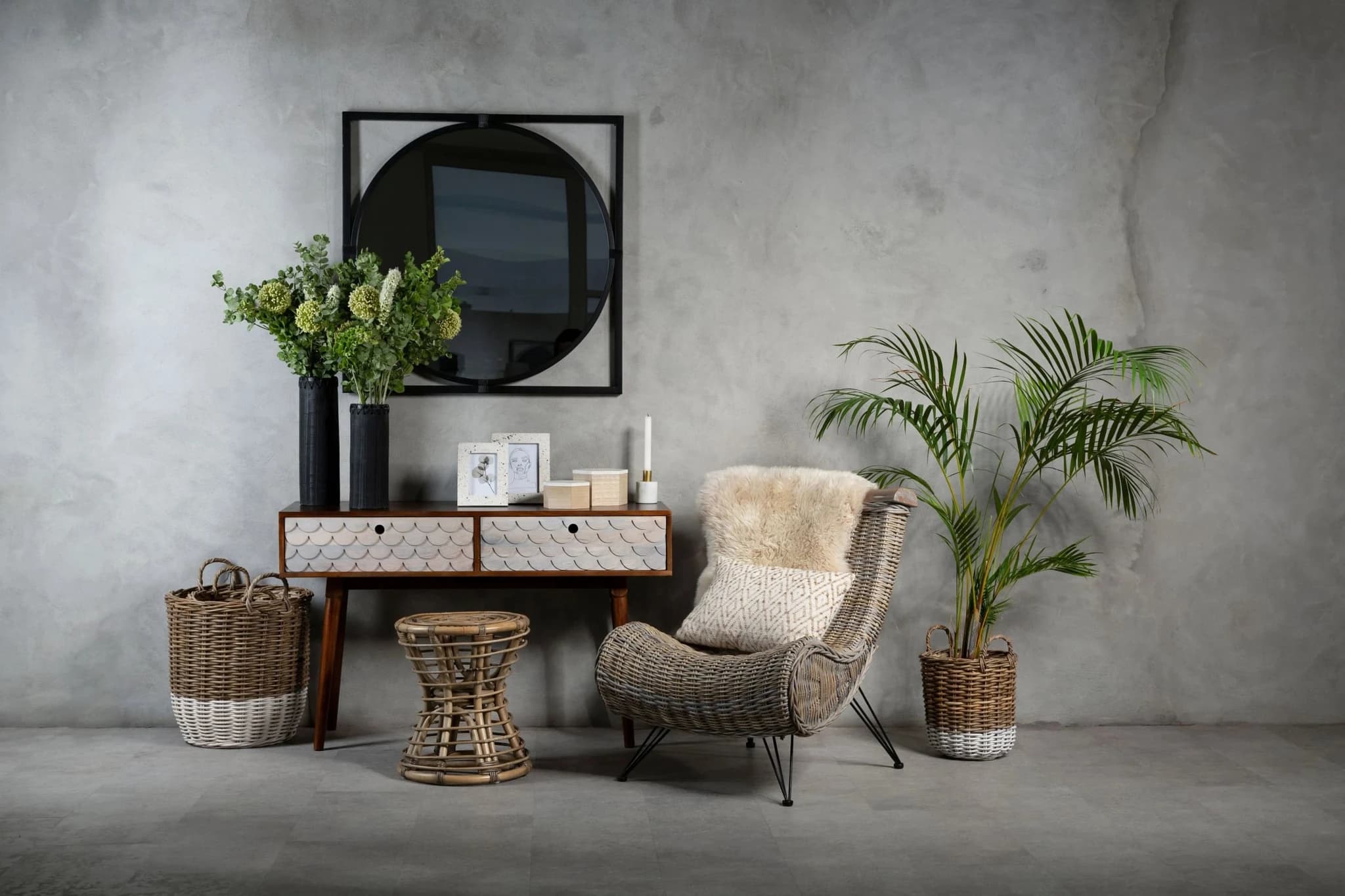 Costal Carved Mango Wood Console Table with 2 Drawers - Tables, photo 3 of 8