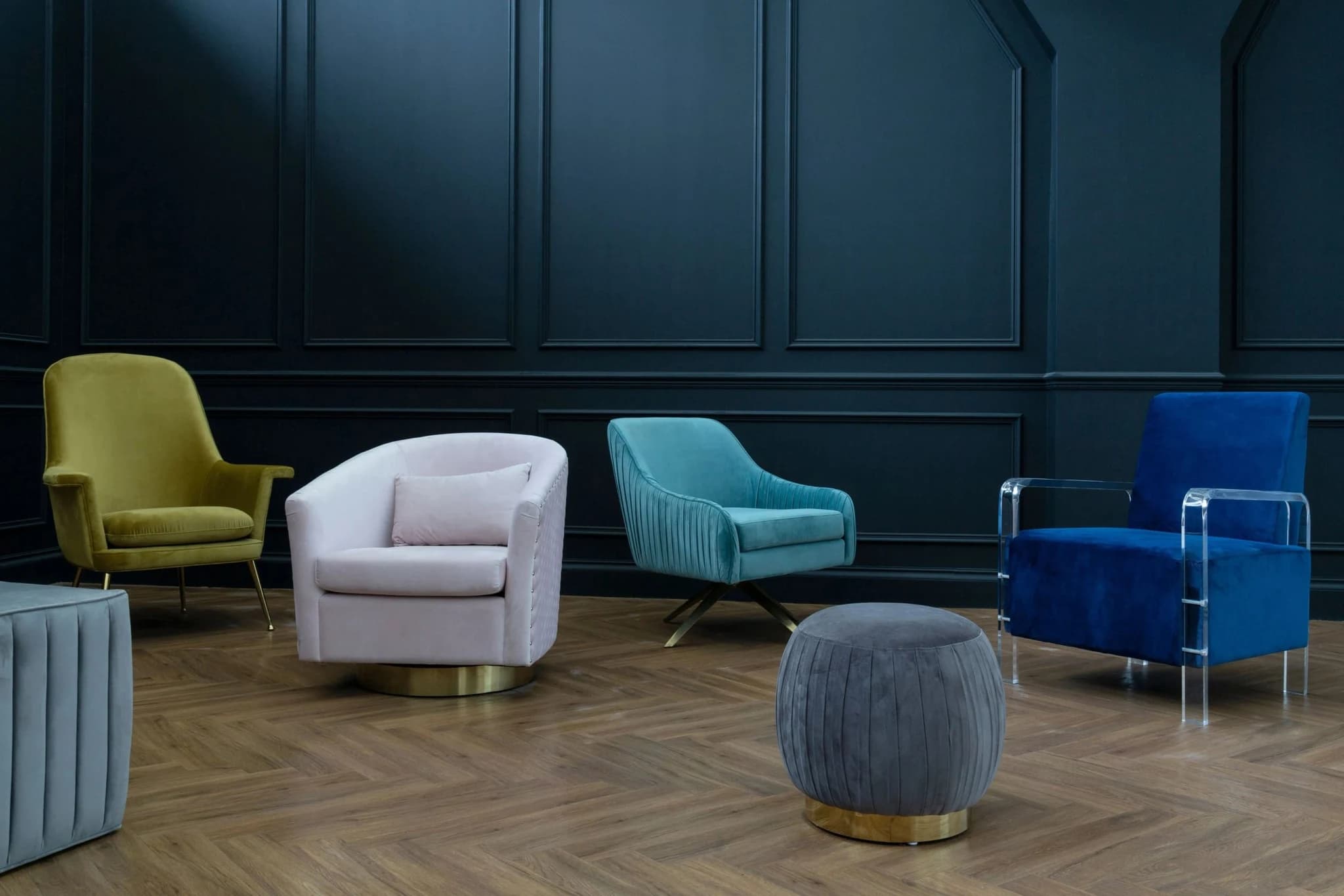 Plazoni Pink Velvet Swivel Chair with Gold Base - Seating, photo 5 of 8