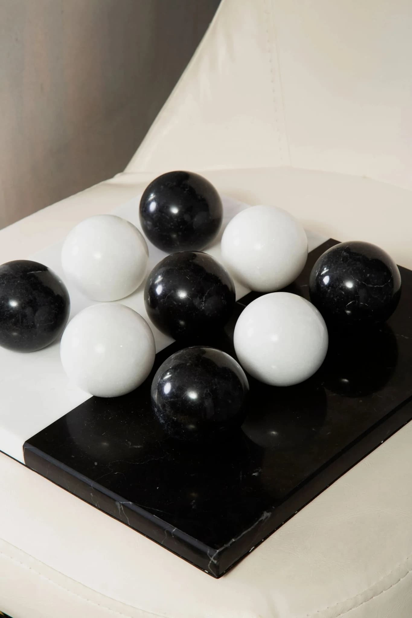 Flos Black And White Tic Tac Toe Marble Game - Decorative, photo 3 of 8