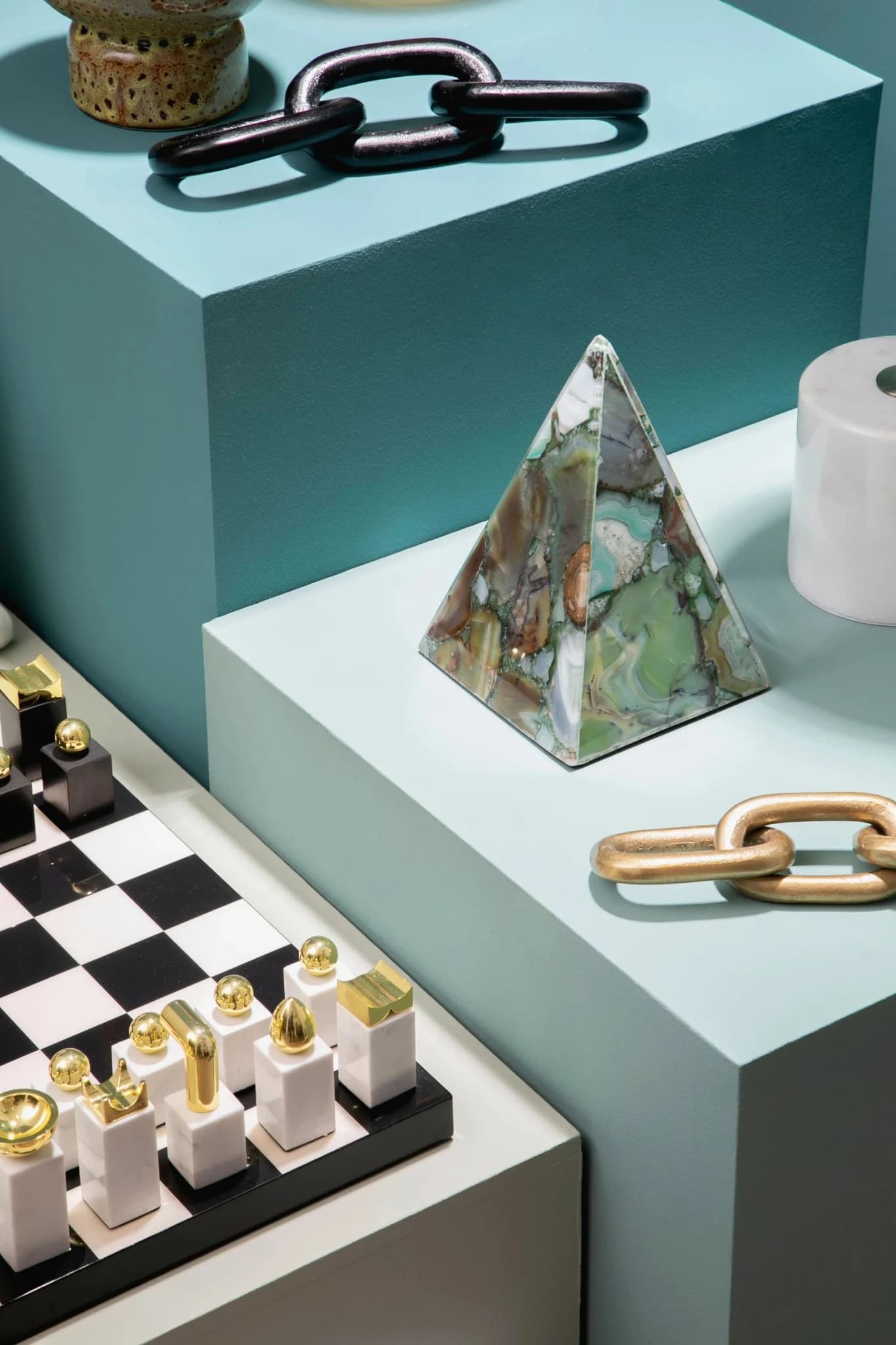 Flos Black White and Gold Marble Modern Chess Set - Decorative, photo 7 of 8
