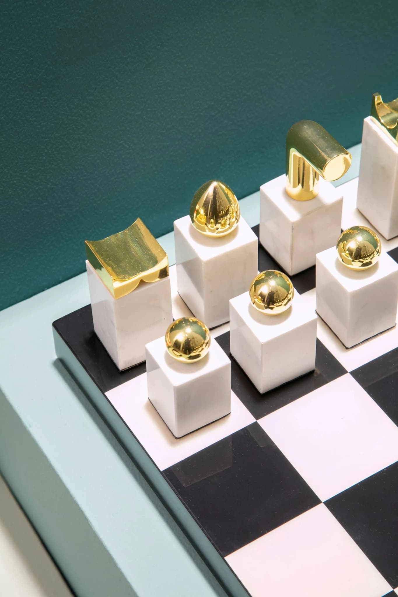 Flos Black White and Gold Marble Modern Chess Set - Decorative, photo 6 of 8