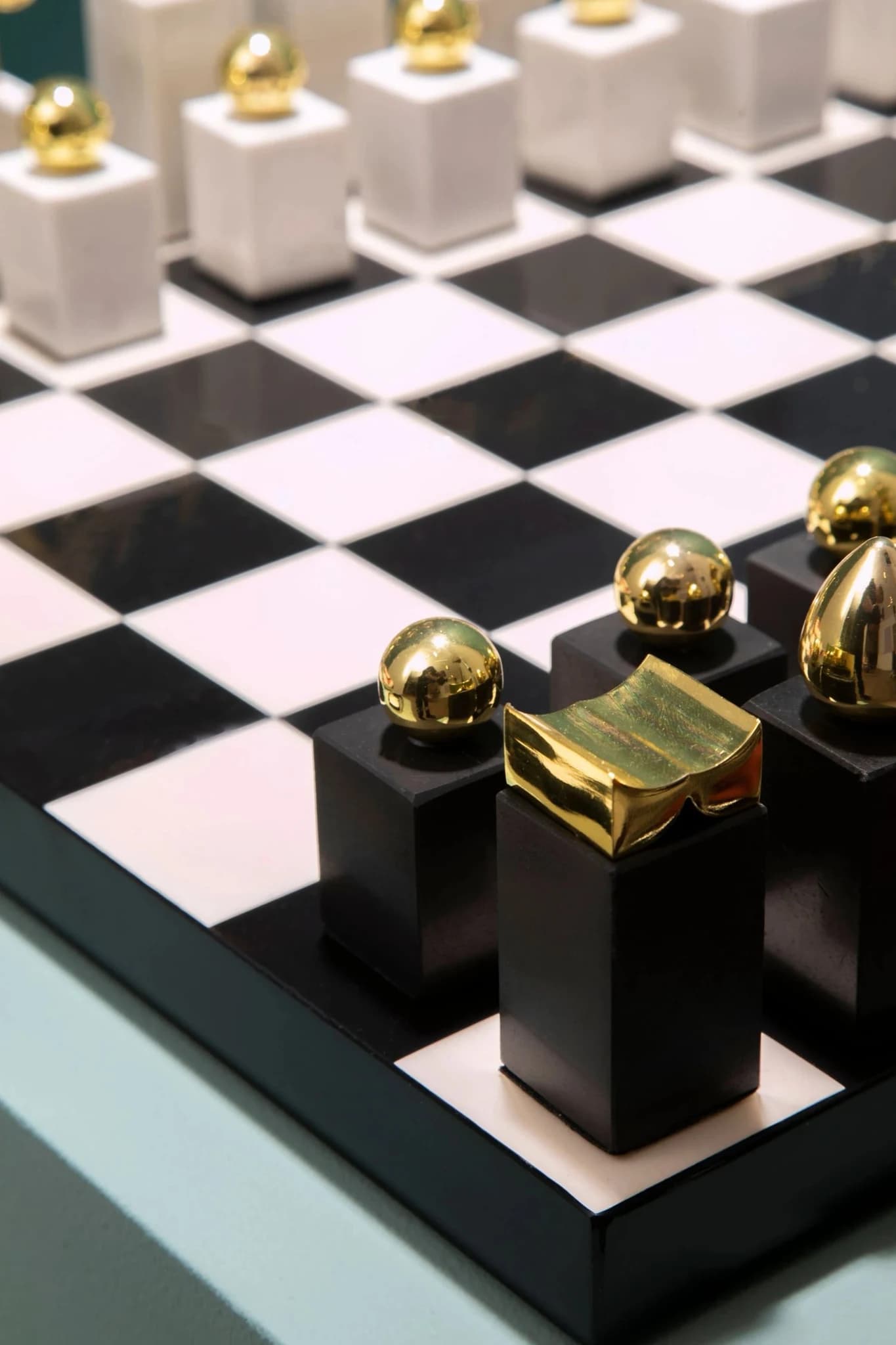 Flos Black White and Gold Marble Modern Chess Set - Decorative, photo 5 of 8