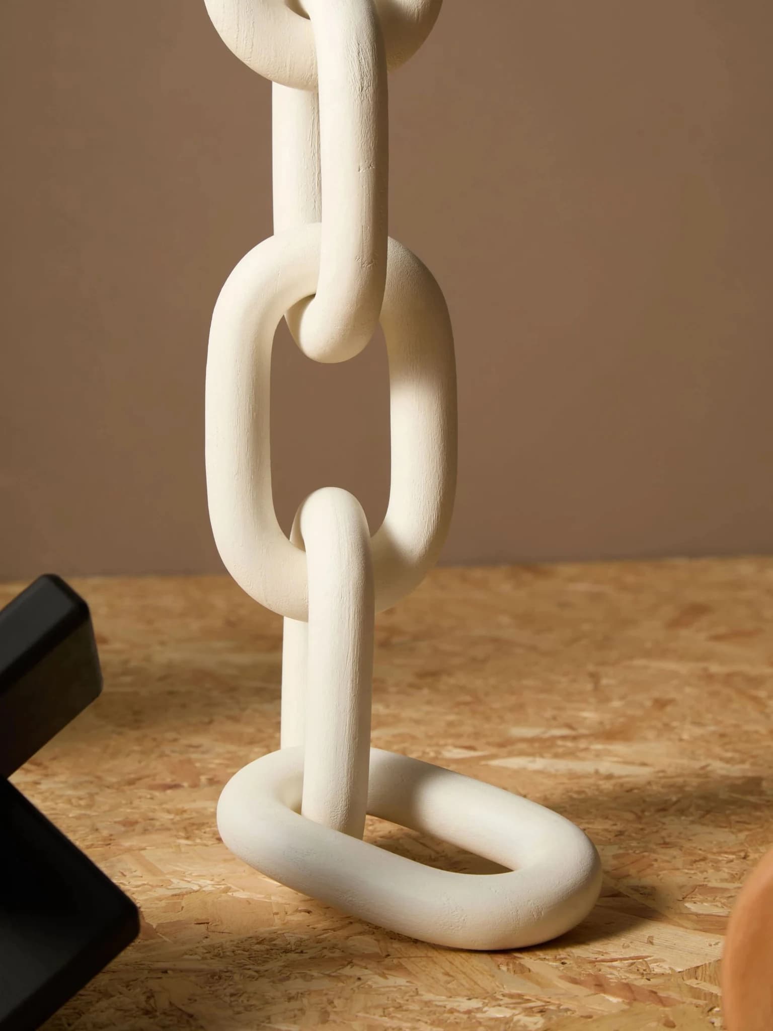 Cato White Wood 5 Link Table Decor Chain - Decorative, photo 6 of 8