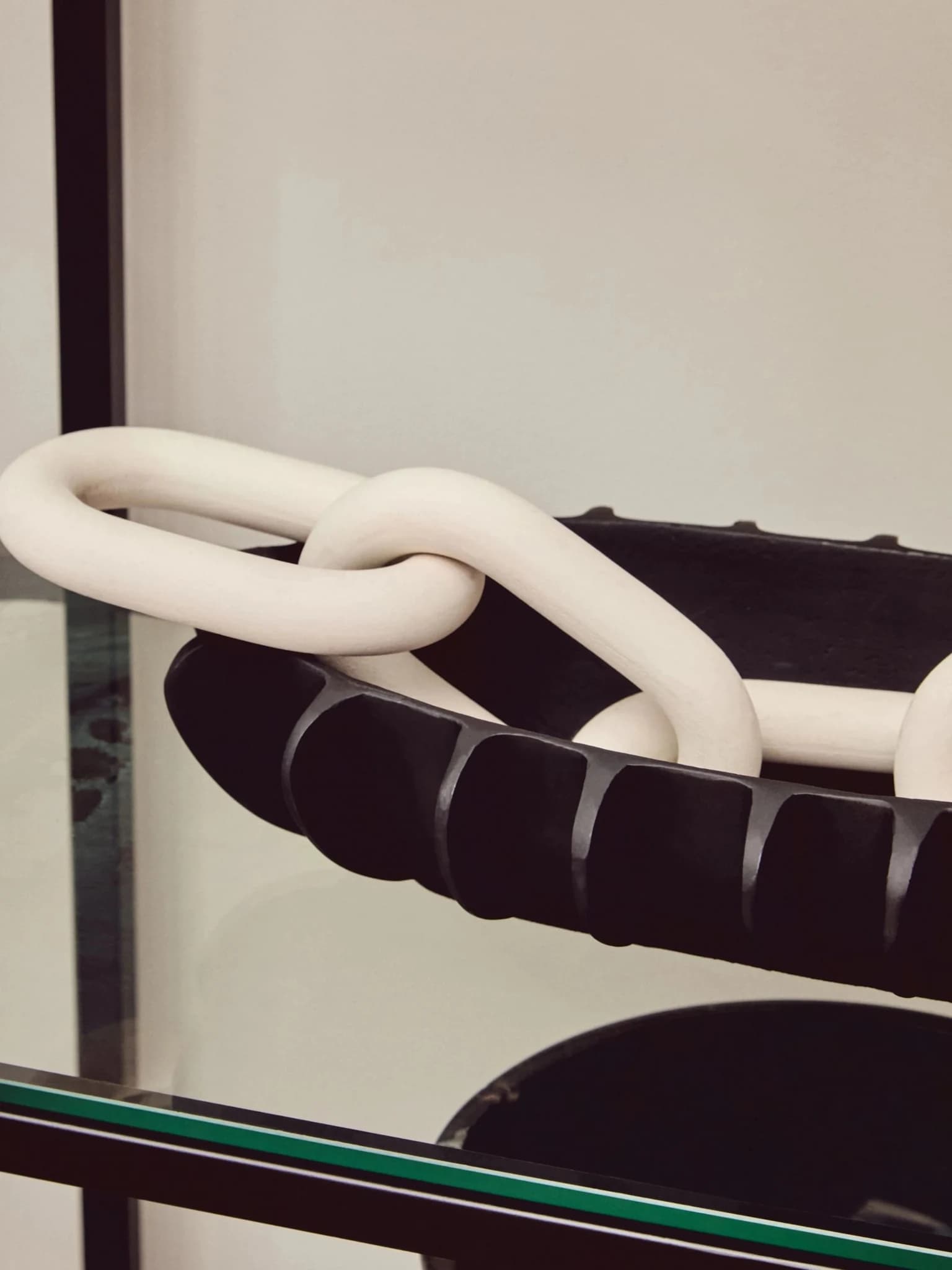 Cato White Wood 5 Link Table Decor Chain - Decorative, photo 3 of 8