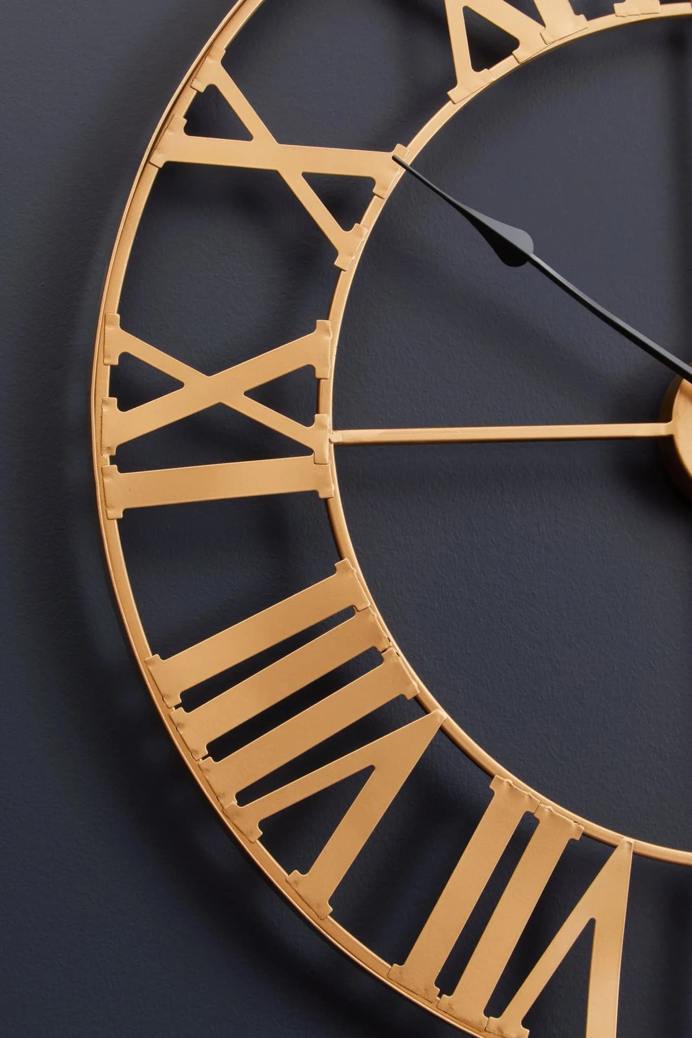 Genova 60cm Dia Large Gold Metal Wall Clock - Decorative, photo 2 of 8