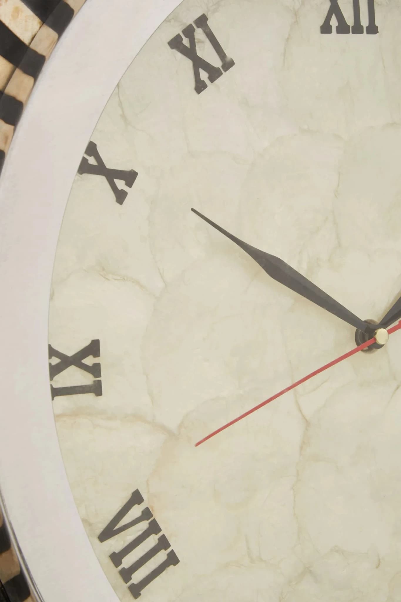 Palu 75cm Dia Black and Natural Shell Wall Clock - Decorative, photo 6 of 7