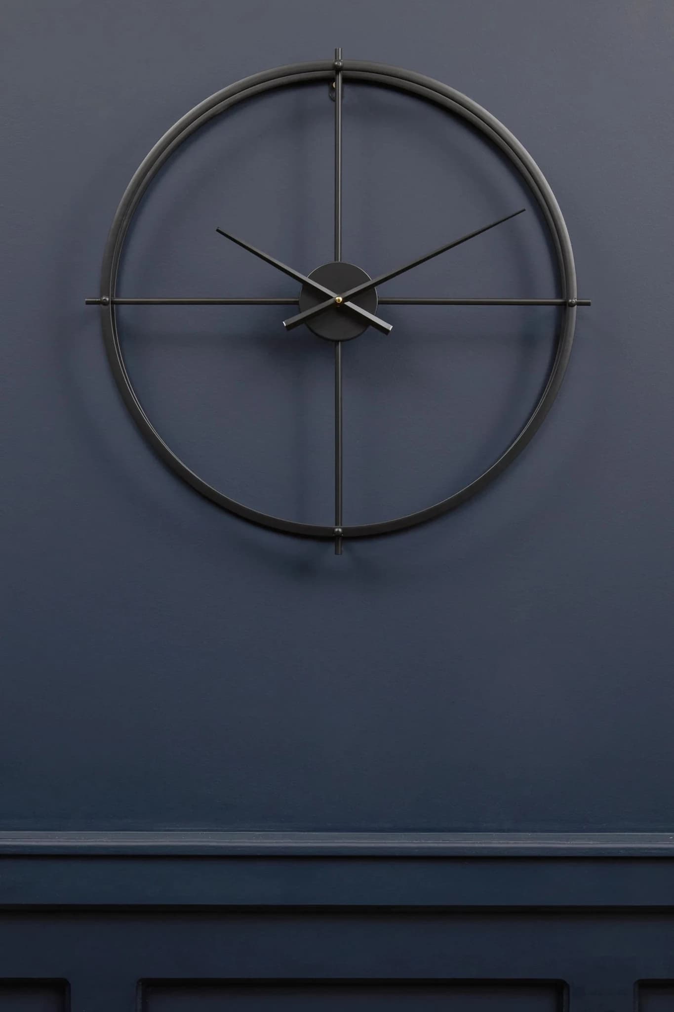 Kent 60cm Dia Large Black Finish Wall Clock - Decorative, photo 5 of 8