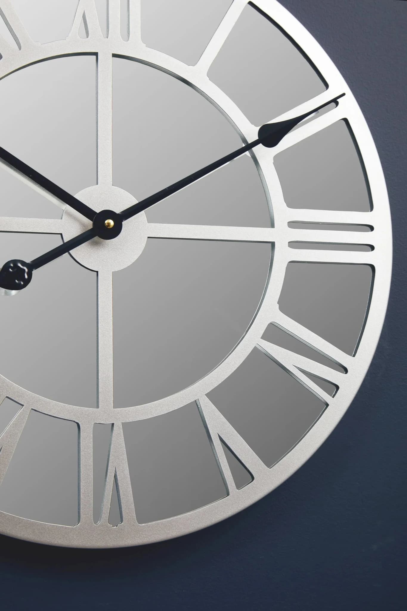 Kent 50cm Dia Silver Mirrored Wall Clock - Decorative, photo 3 of 8