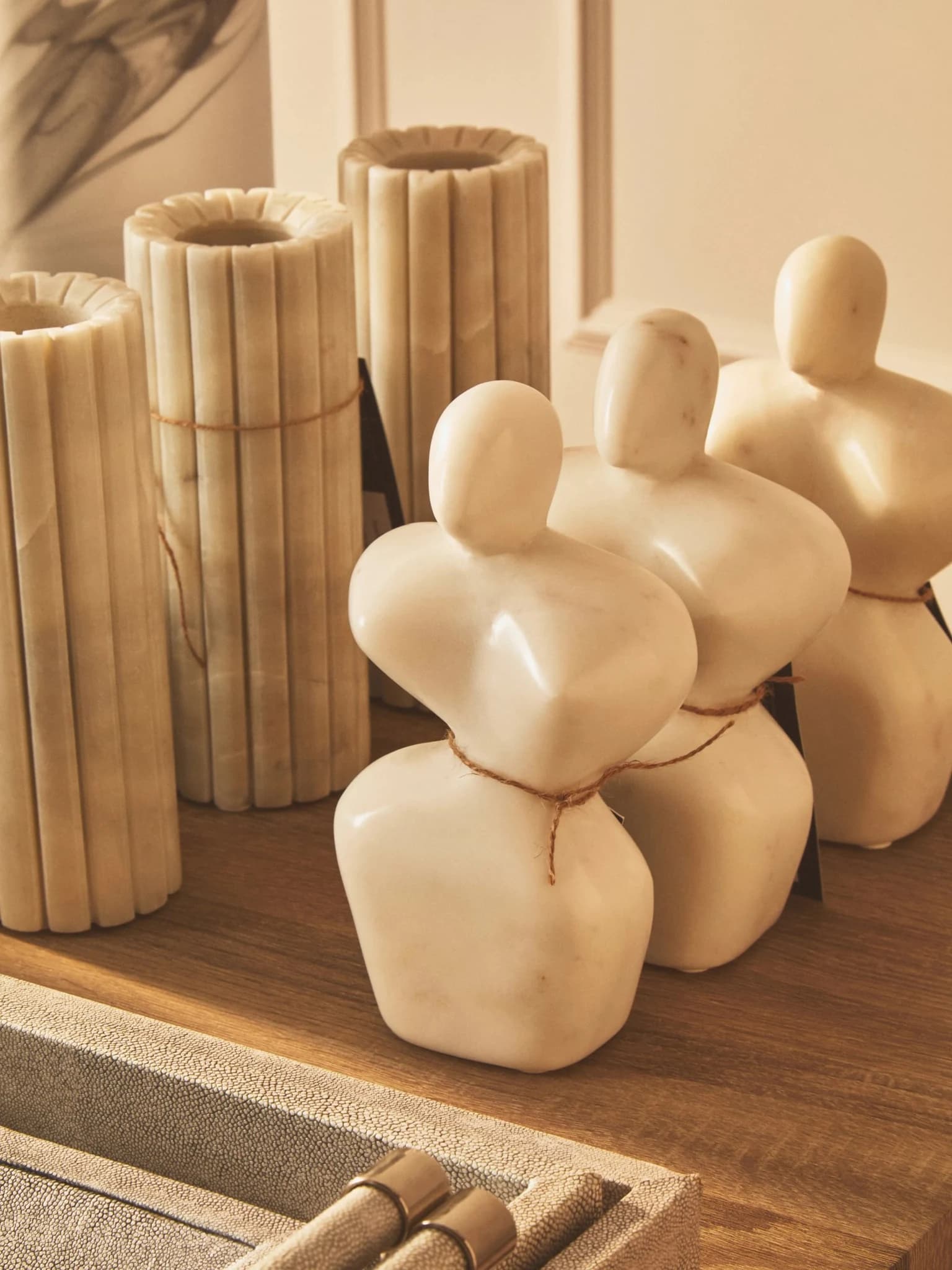 Savio White Marble Abstract Sculpture - Decorative, photo 3 of 8