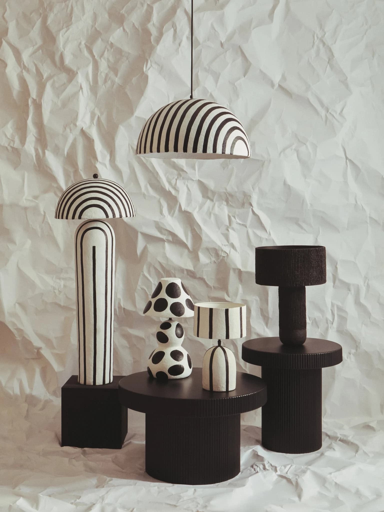 Carta Black and White Stripe Papier Mache Floor Lamp with Dome Shade - Floor lamps, photo 3 of 8