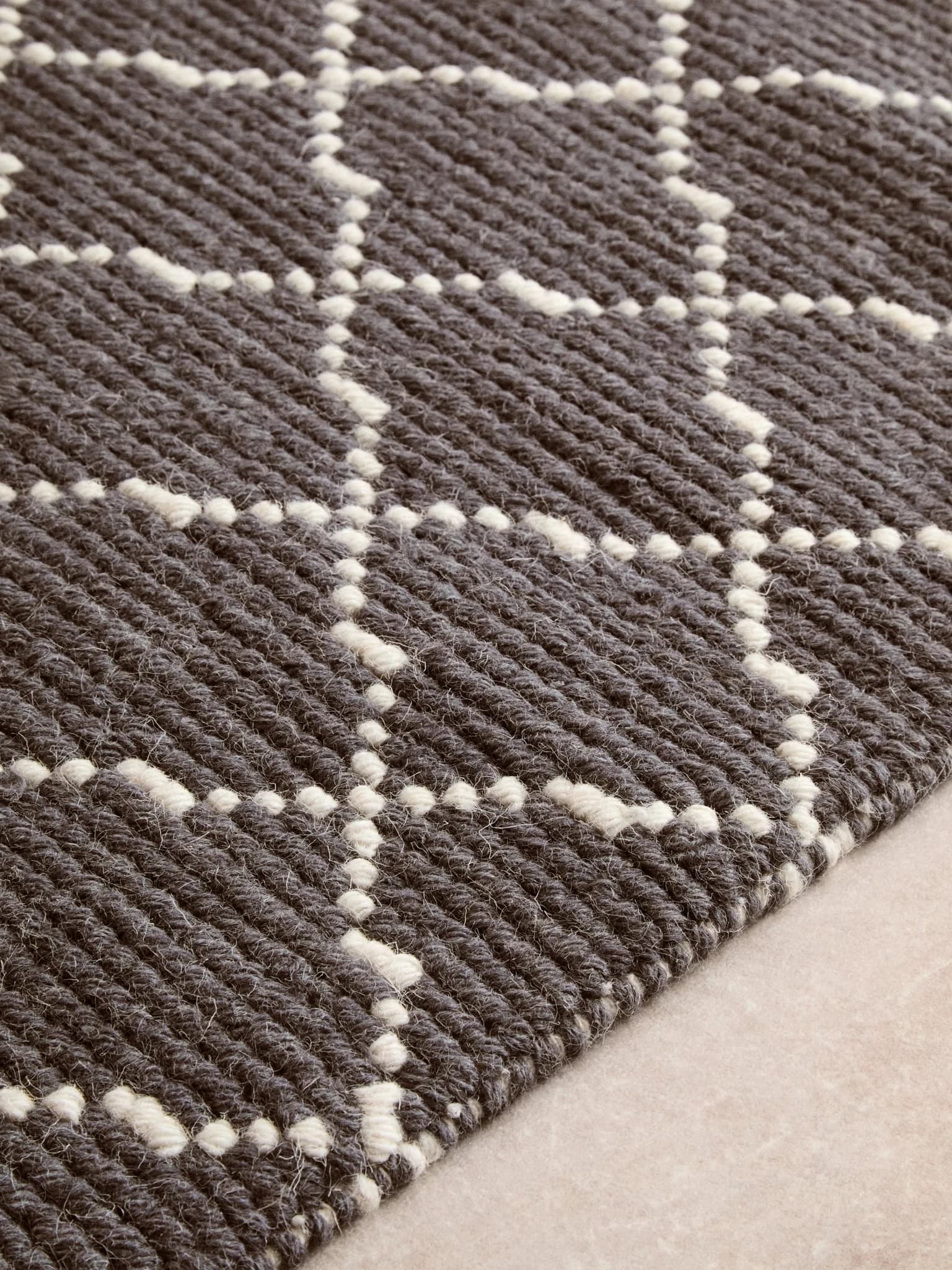 Bosie Kensington Townhouse Large Diamond Lattice Rug - Decorative, photo 3 of 5