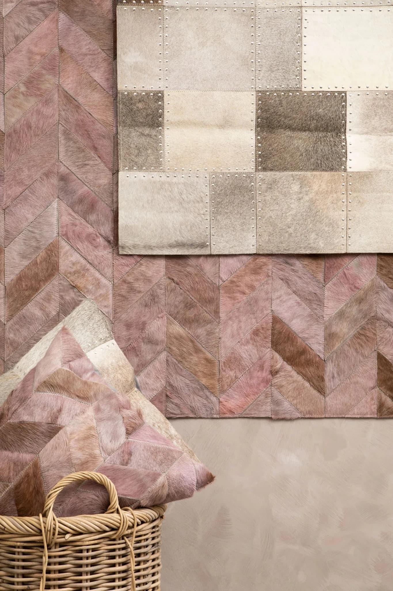 Bosie Safira Large Grey Hair on Leather Chevron Patchwork Rug - Decorative, photo 2 of 7