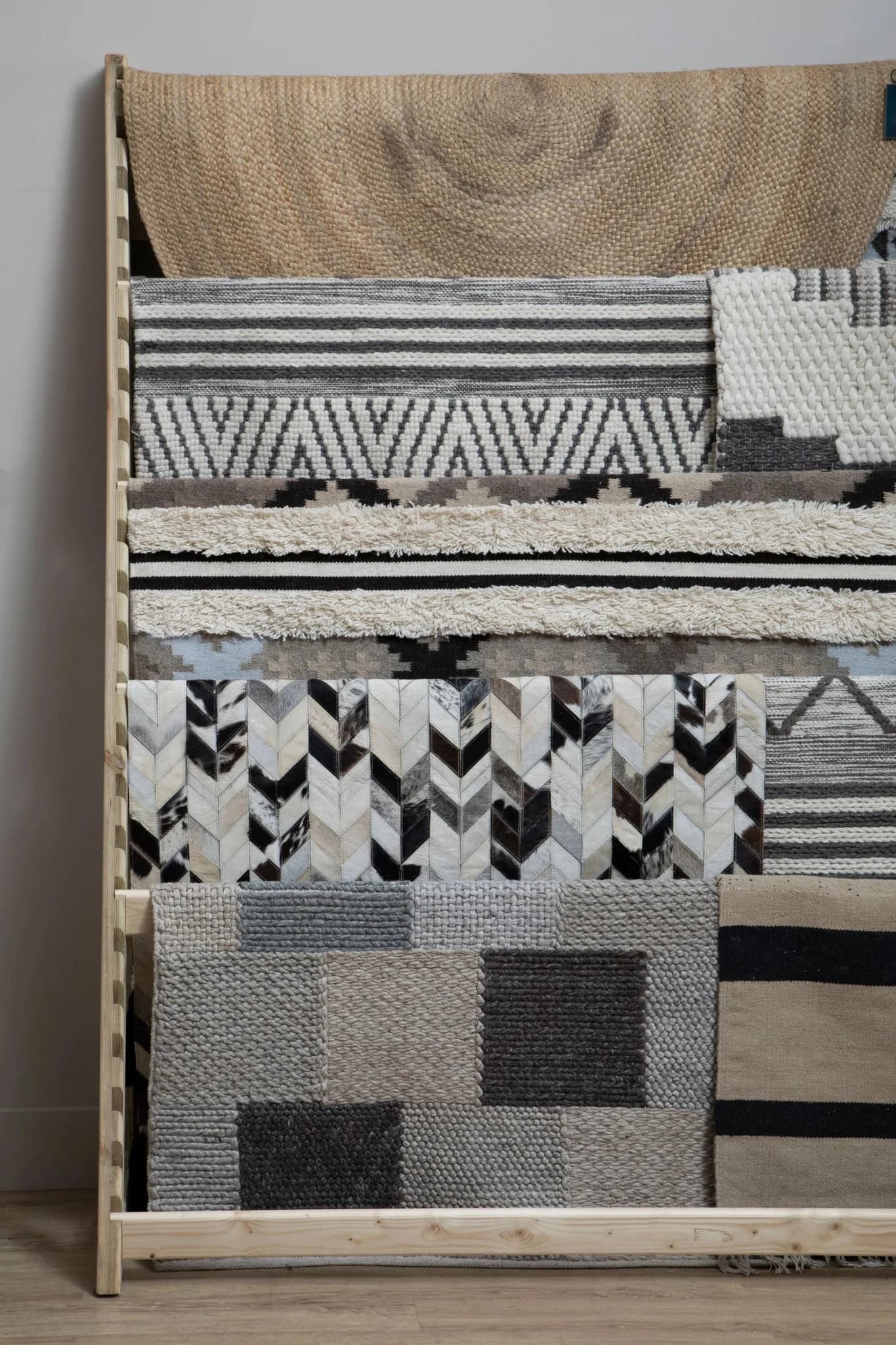 Bosie Safira Small Hair on Leather Chevron Patchwork Rug - Decorative, photo 6 of 8