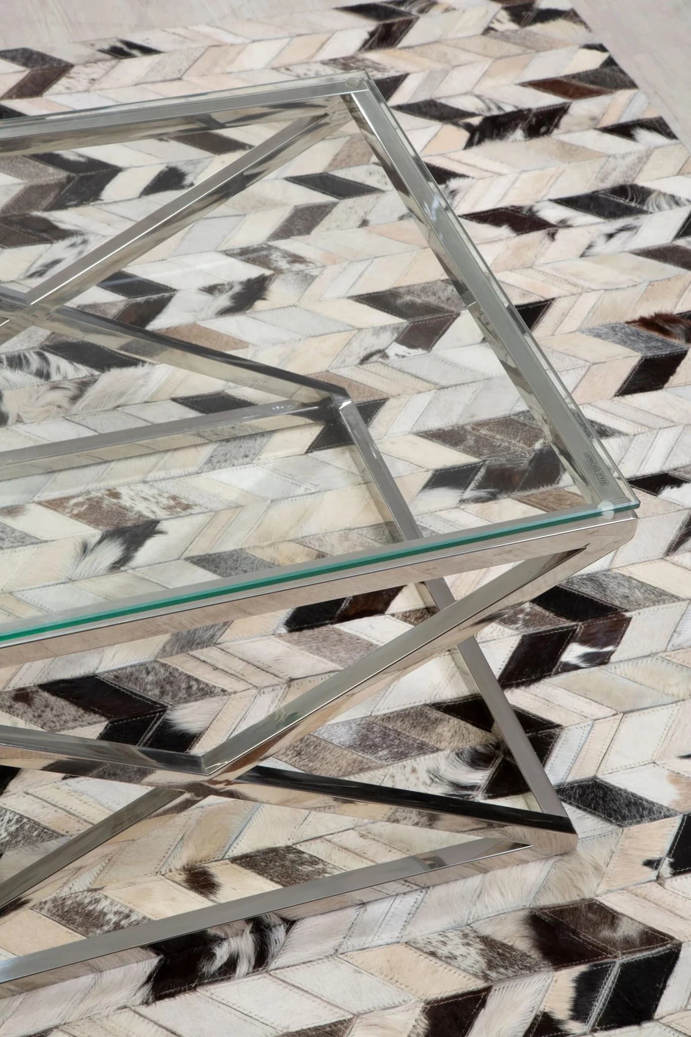Bosie Safira Large Hair on Leather Chevron Patchwork Rug - Decorative, photo 6 of 8