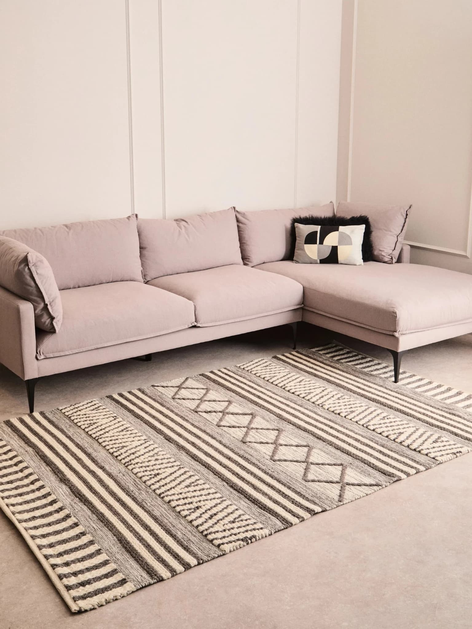 Bosie Jango Large Geometric Rug - Decorative, photo 5 of 5