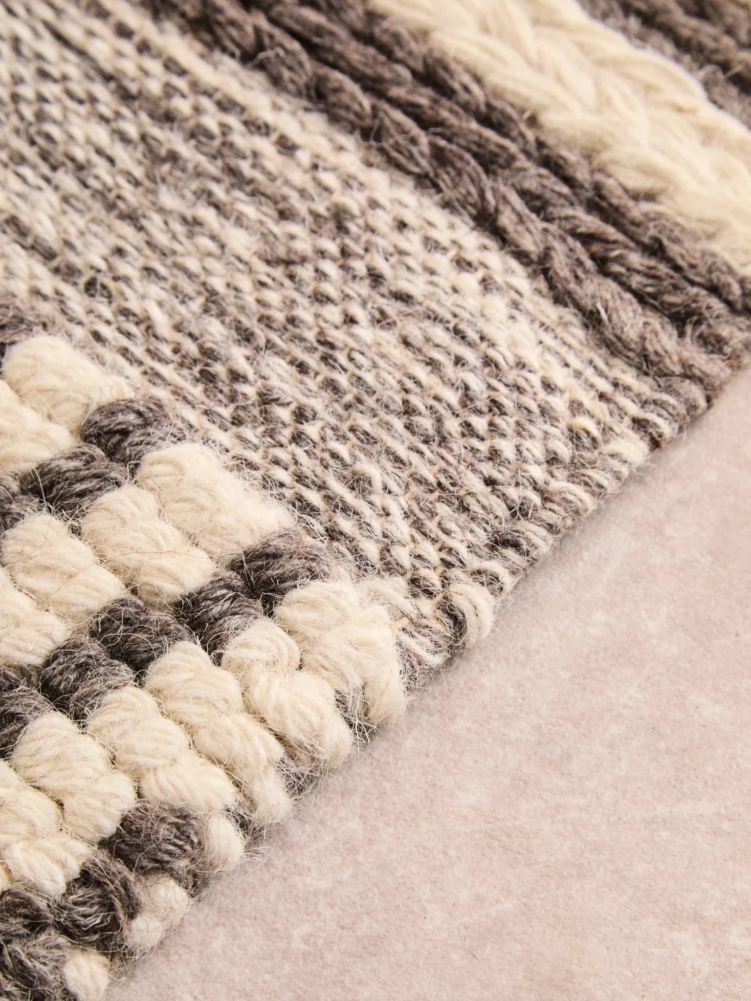 Bosie Jango Large Geometric Rug - Decorative, photo 3 of 5