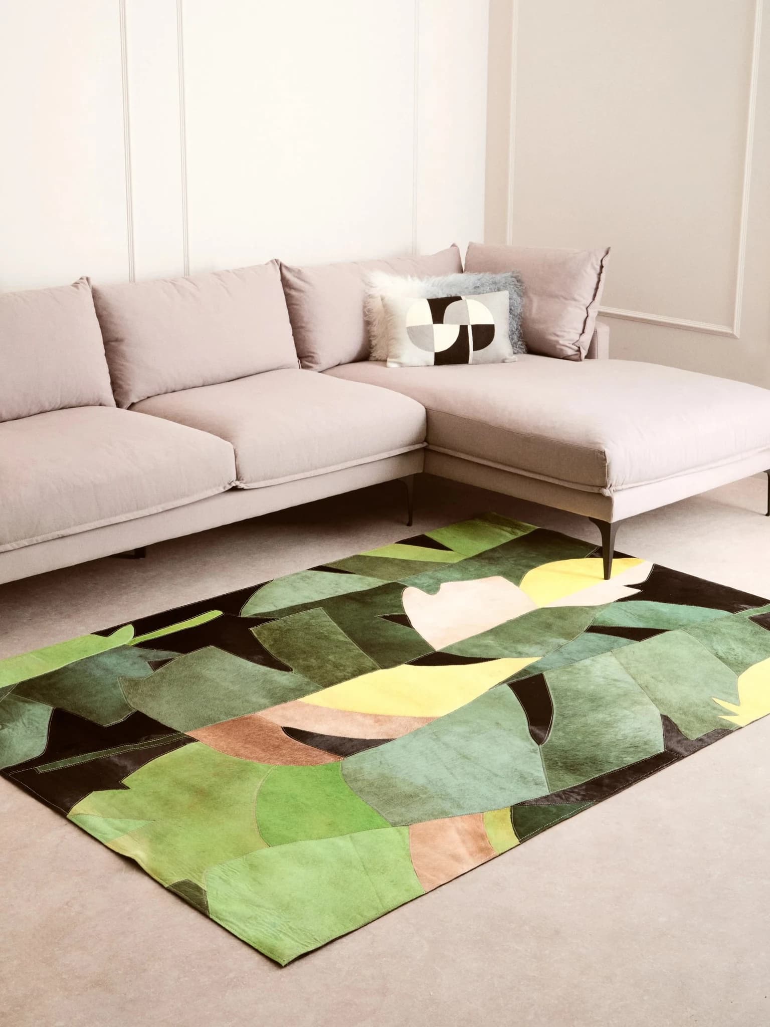 Bosie Safira Large Botanical Hair on Leather Rug - Decorative, photo 5 of 8