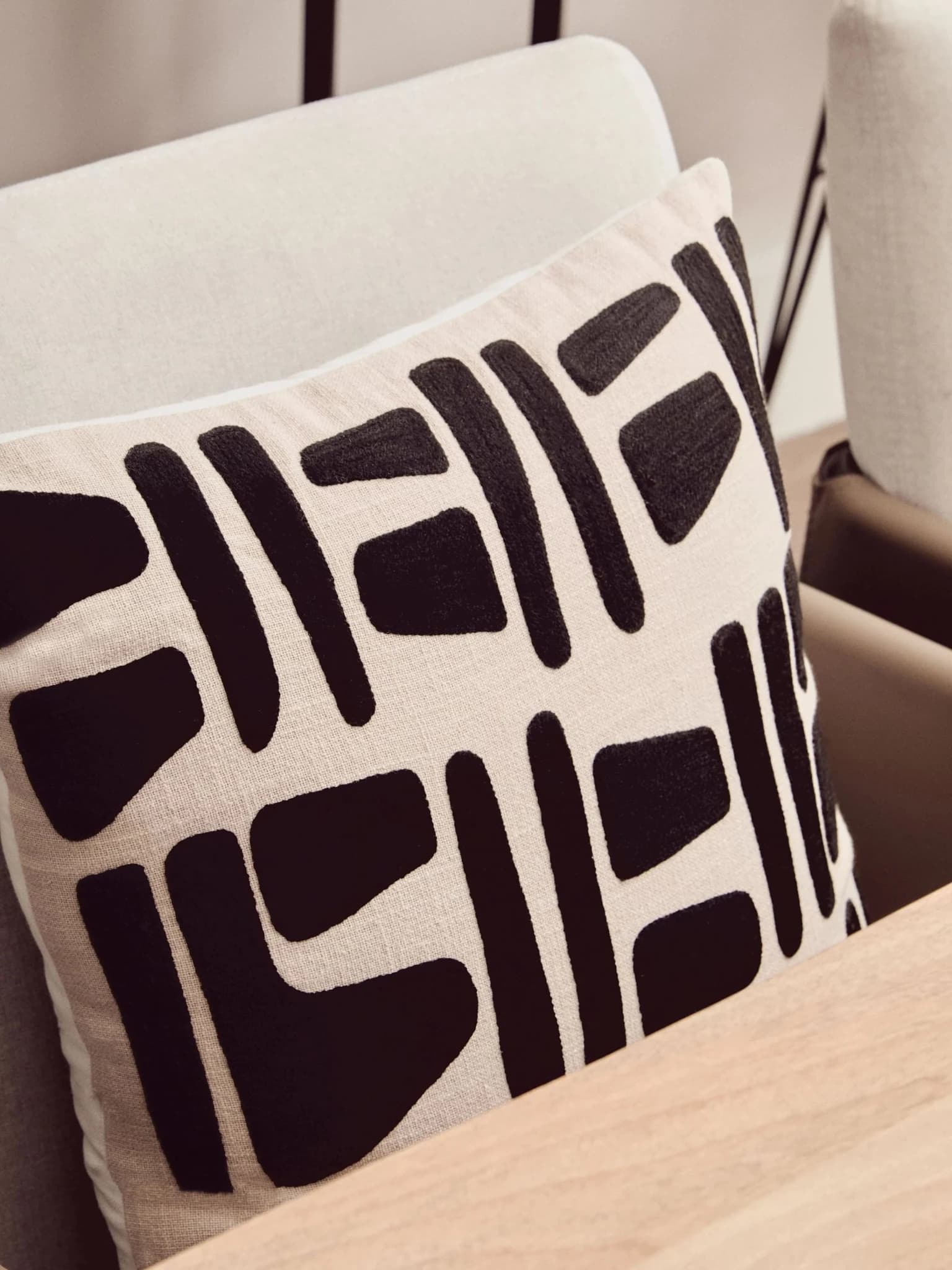 Bosie Ozella Natural And Black Square Cushion - Decorative, photo 4 of 8