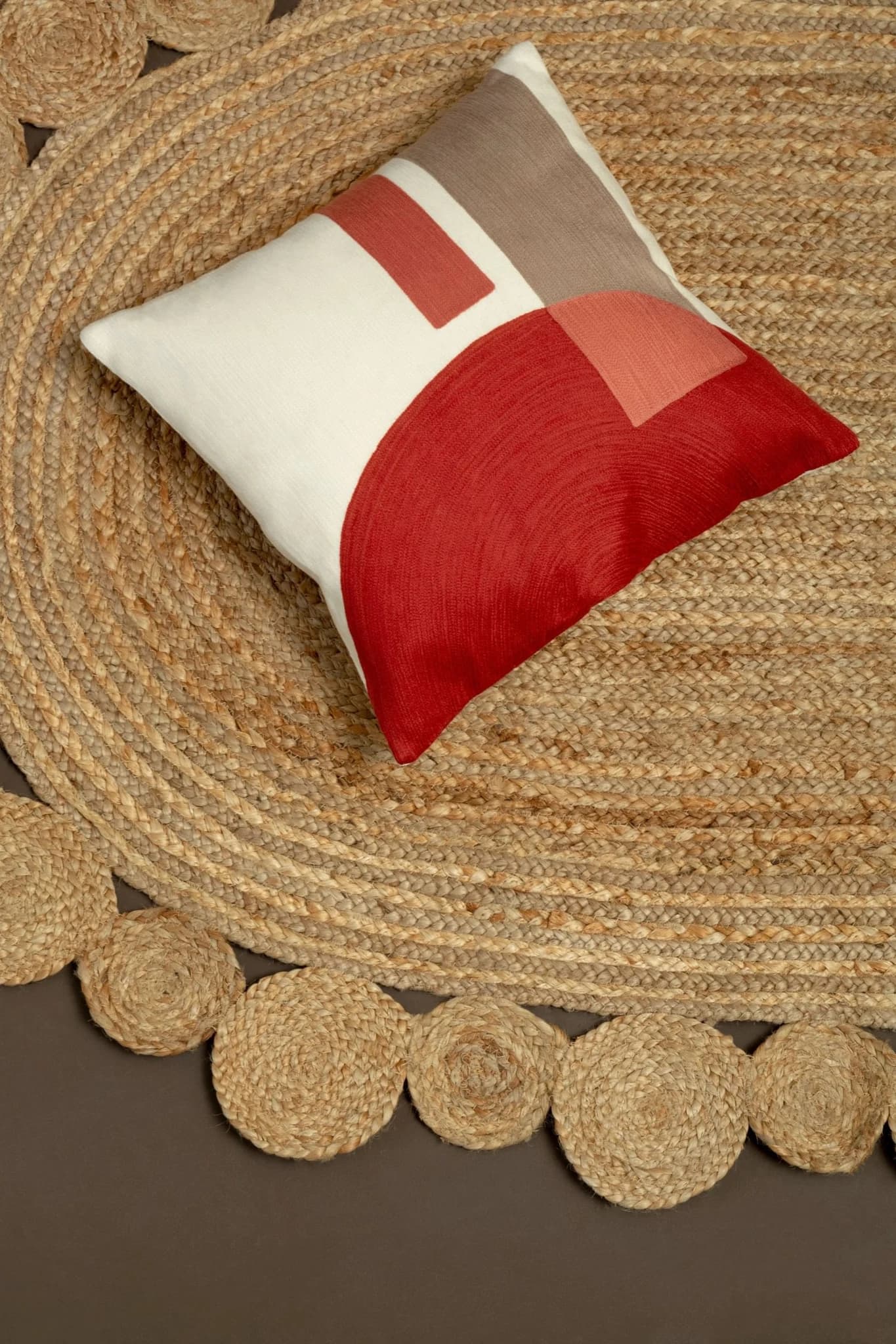 Bosie Ozella Red And White Tonal Cushion - Decorative, photo 4 of 8
