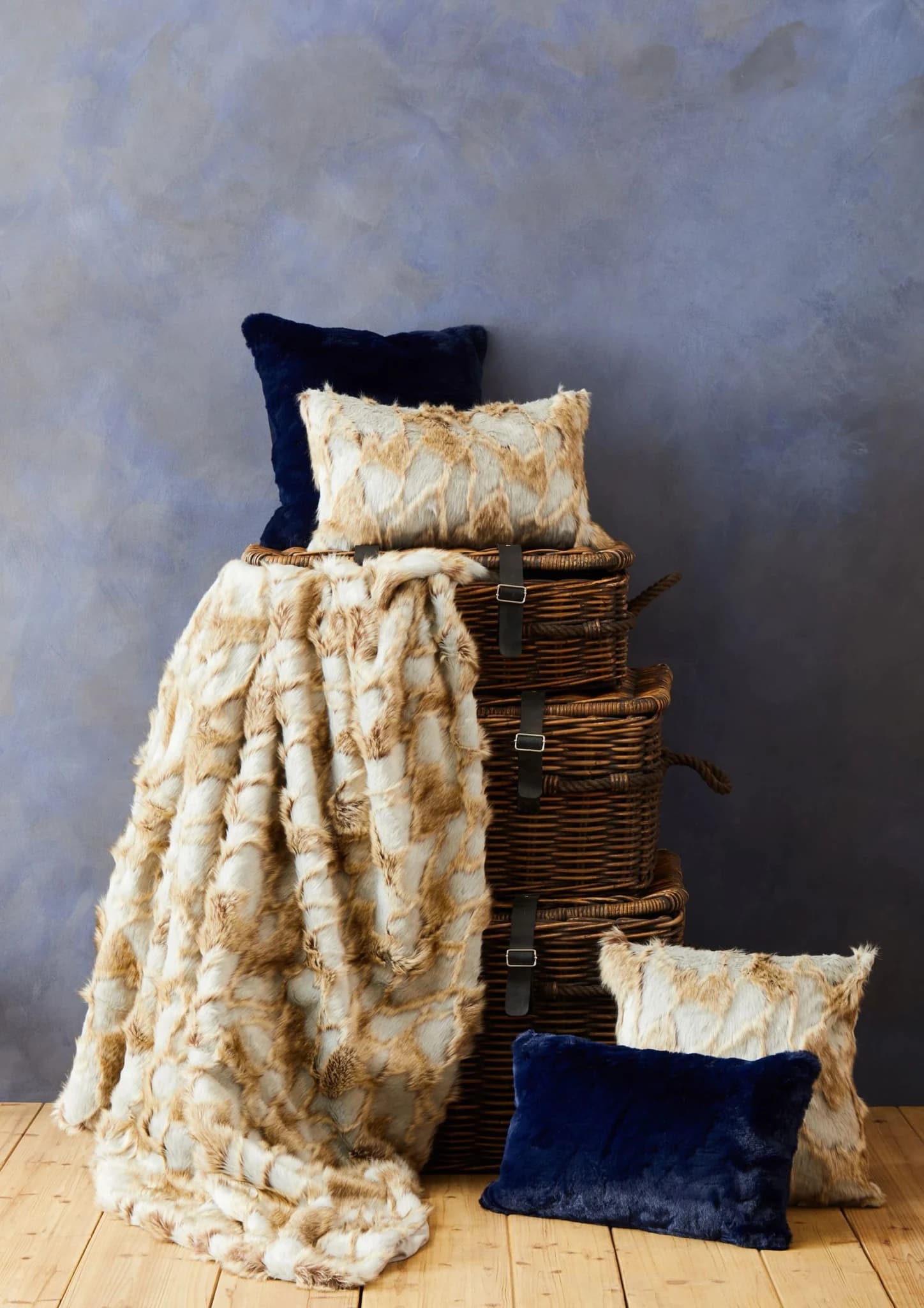 Bosie Lamina Navy Blue Square Cushion - Decorative, photo 2 of 8