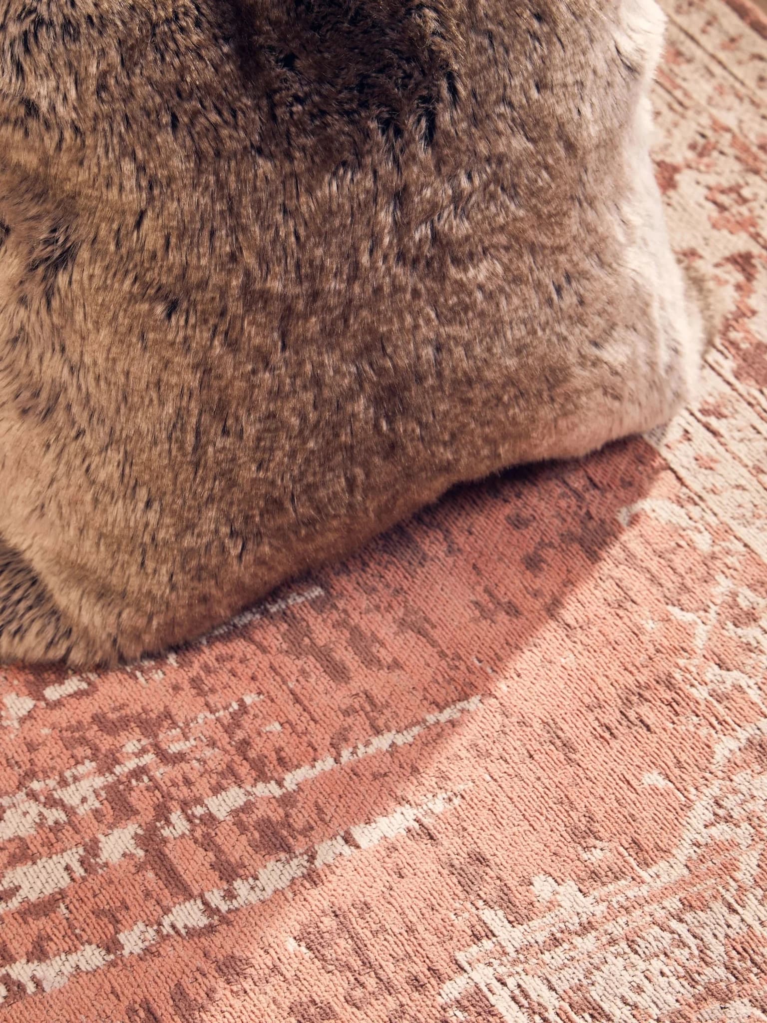 Bosie Lamina Mocha Ombre Square Fur Cushion - Decorative, photo 8 of 8