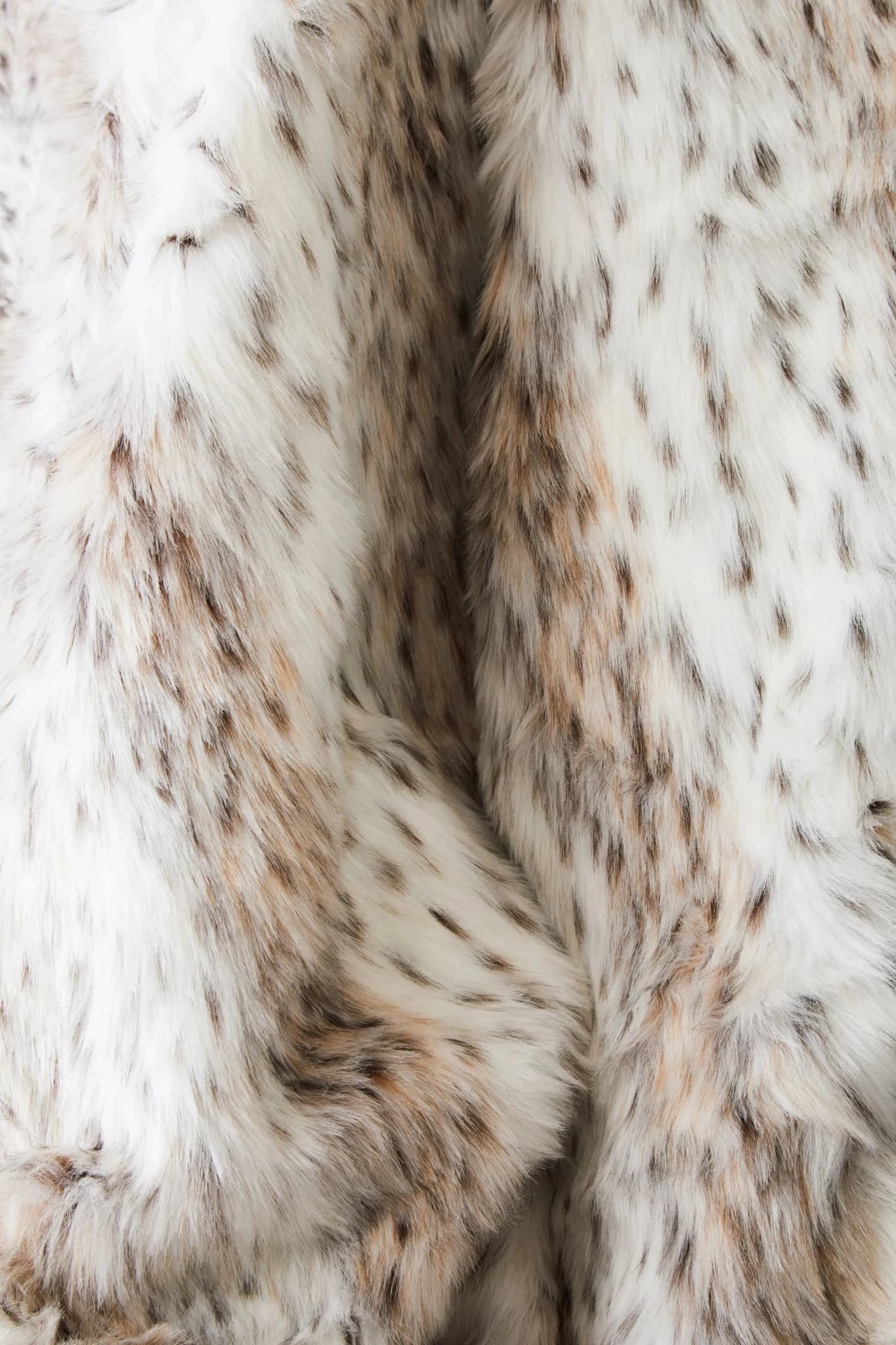Bosie Lamina Animal Print Fur Throw - Decorative, photo 2 of 8
