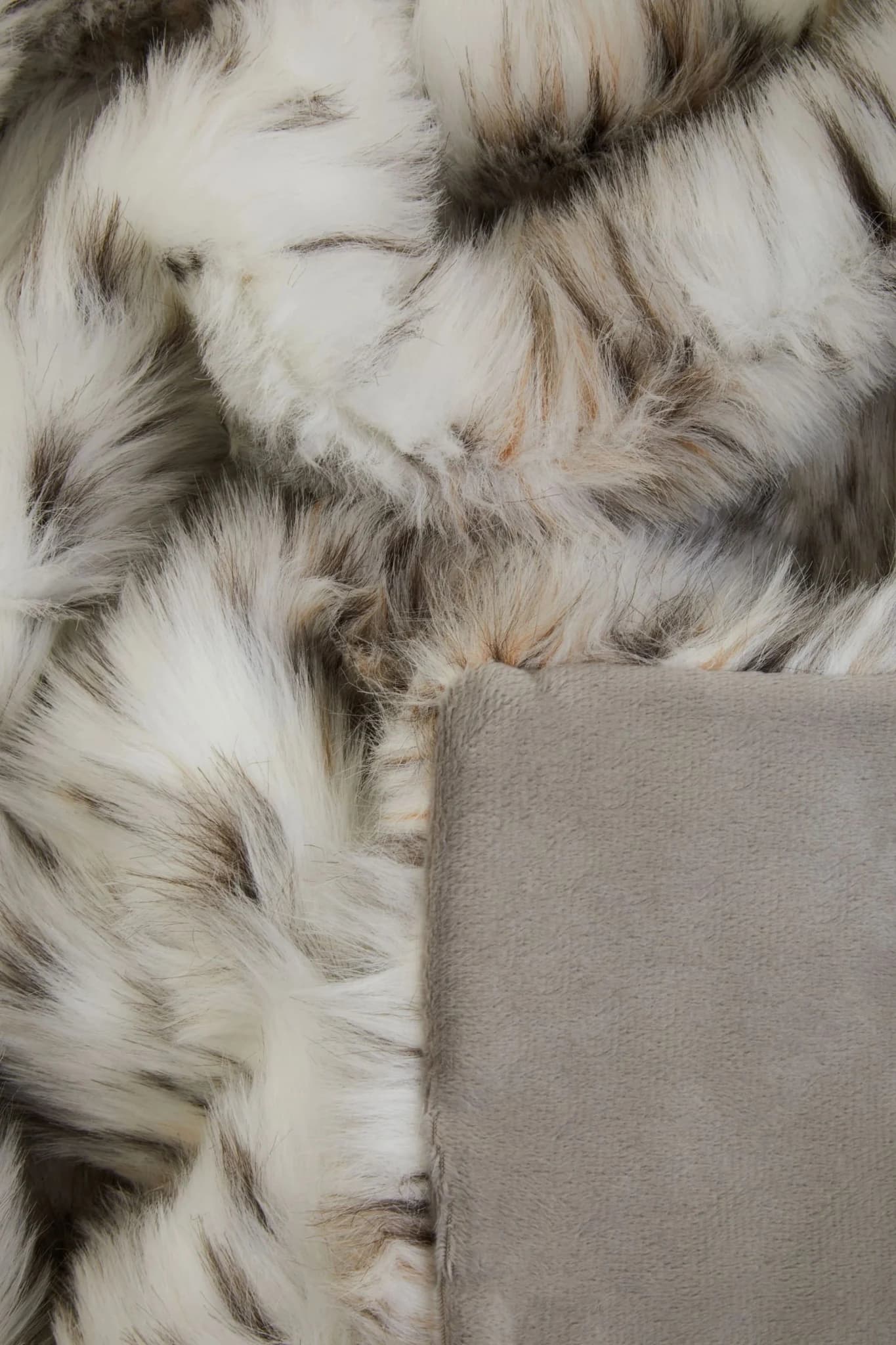 Bosie Lamina Animal Print Fur Throw - Decorative, photo 8 of 8