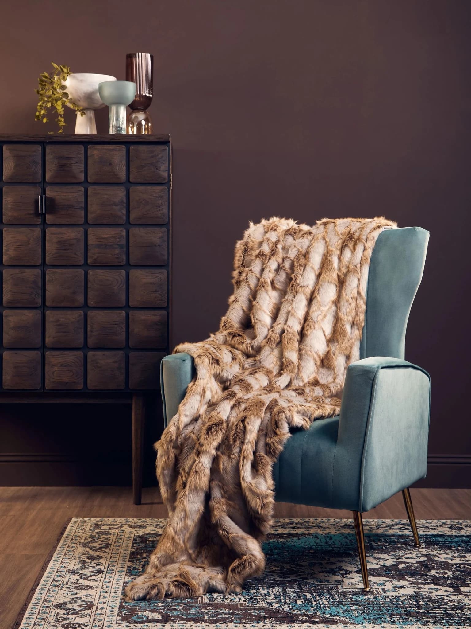 Bosie Lamina Grey And Natural Fur Throw - Decorative, photo 7 of 8