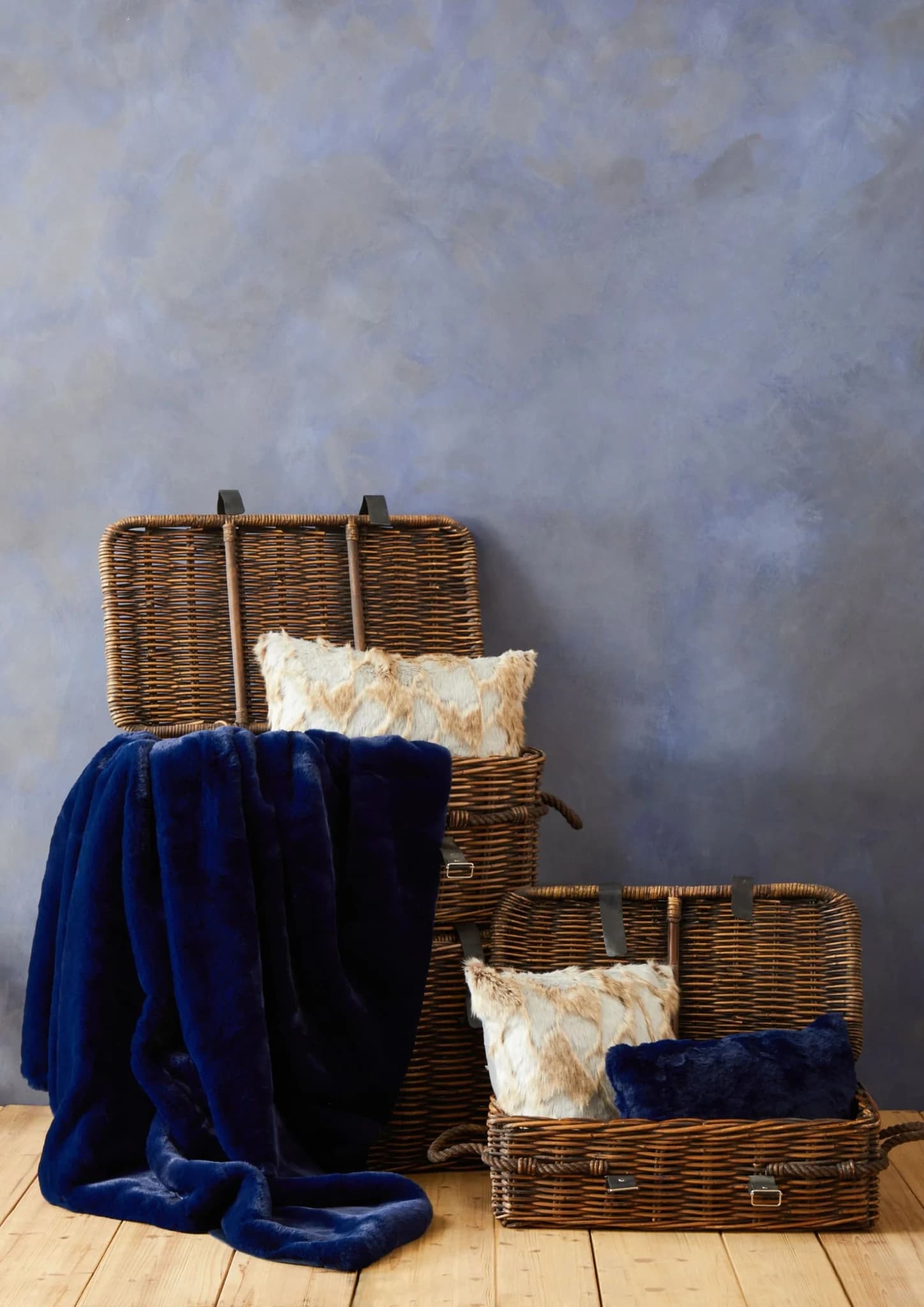 Bosie Lamina Grey And Natural Square Fur Cushion - Decorative, photo 7 of 8