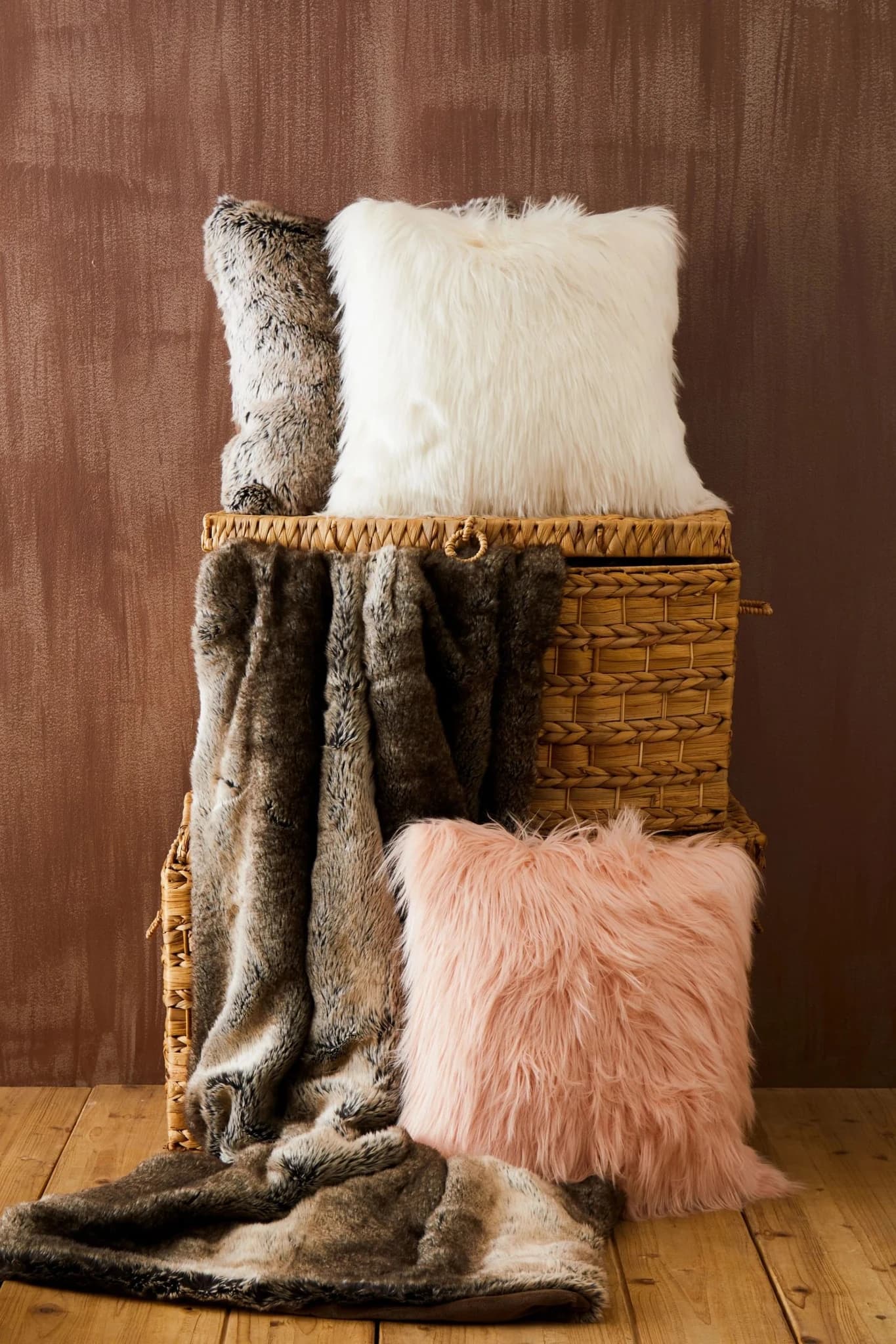 Bosie Lamina Cream Square Fur Cushion - Decorative, photo 4 of 8