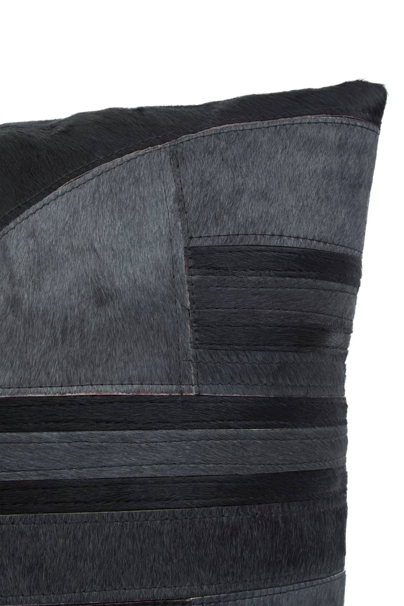 Bosie Safira Black And Grey Hair on Leather Cushion - Decorative, photo 6 of 7