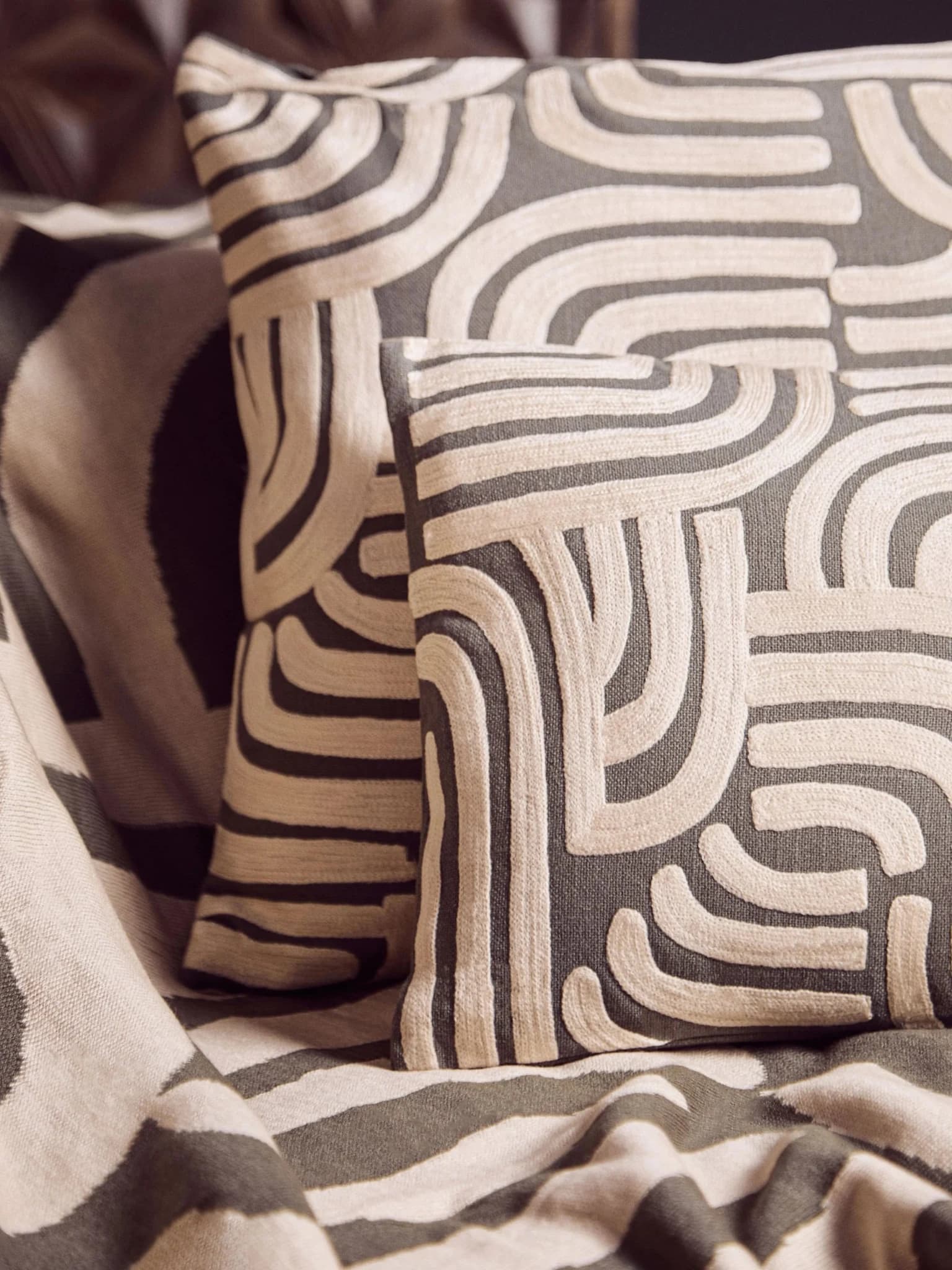 Bosie Ozella Natural And Green Throw - Decorative, photo 3 of 8